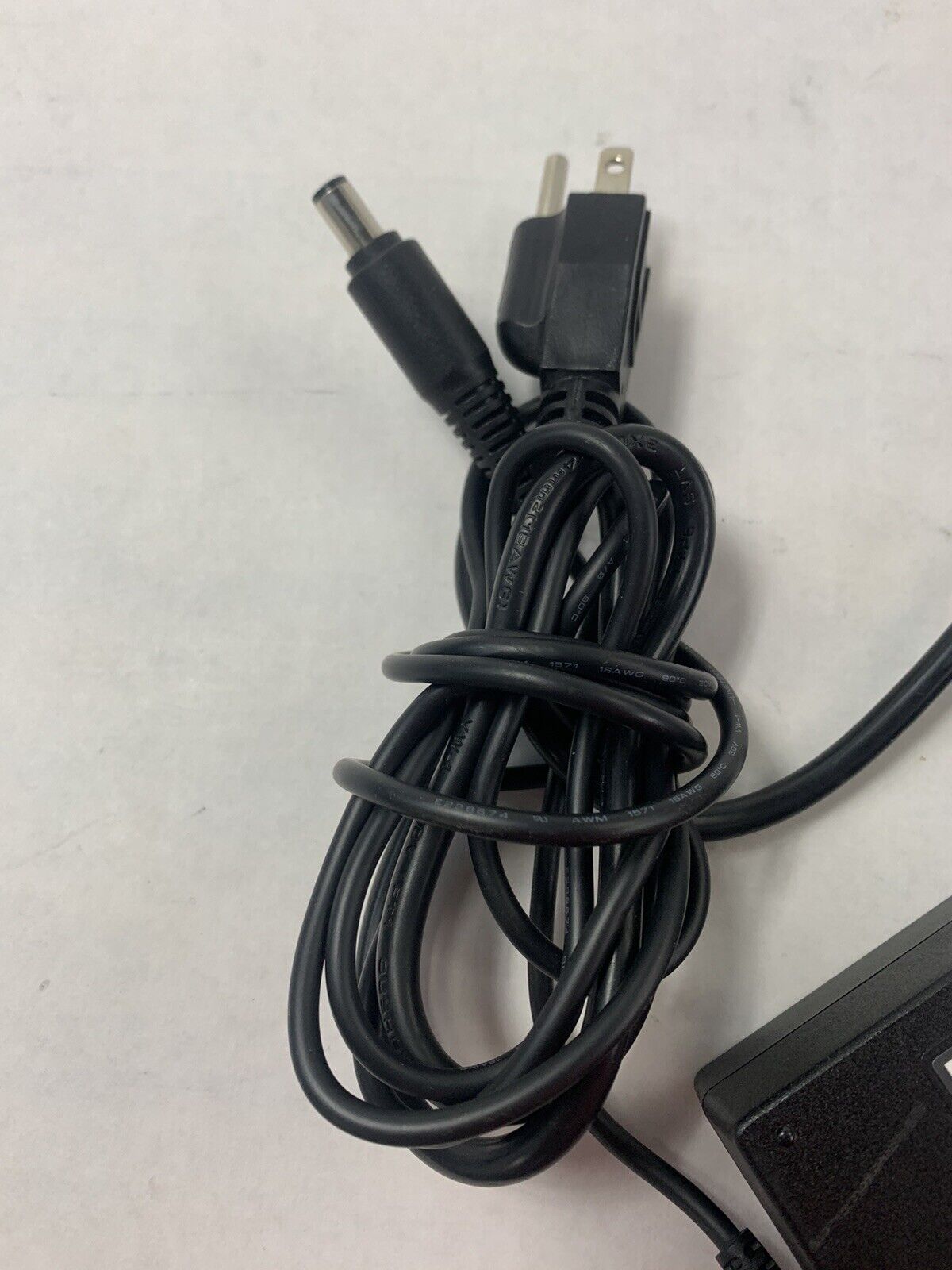 Chicony A16-100P1A Laptop AC Adapter 20V 5A 100W