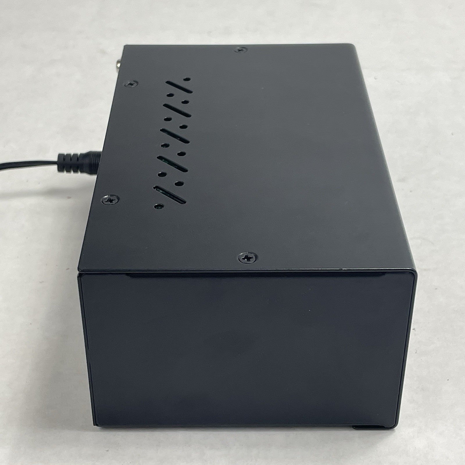 StarTech.com P2DD46A2-KVM-SWITCH 2-Port Dual-Monitor Power Tested6