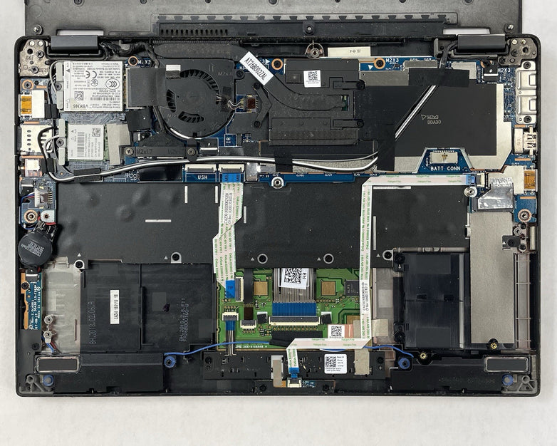 Dell Latitude 7390 2 in 1 13.3" Touch i3-7130U 2.70 GHz 4 GB RAM No SSD/OS/Batt