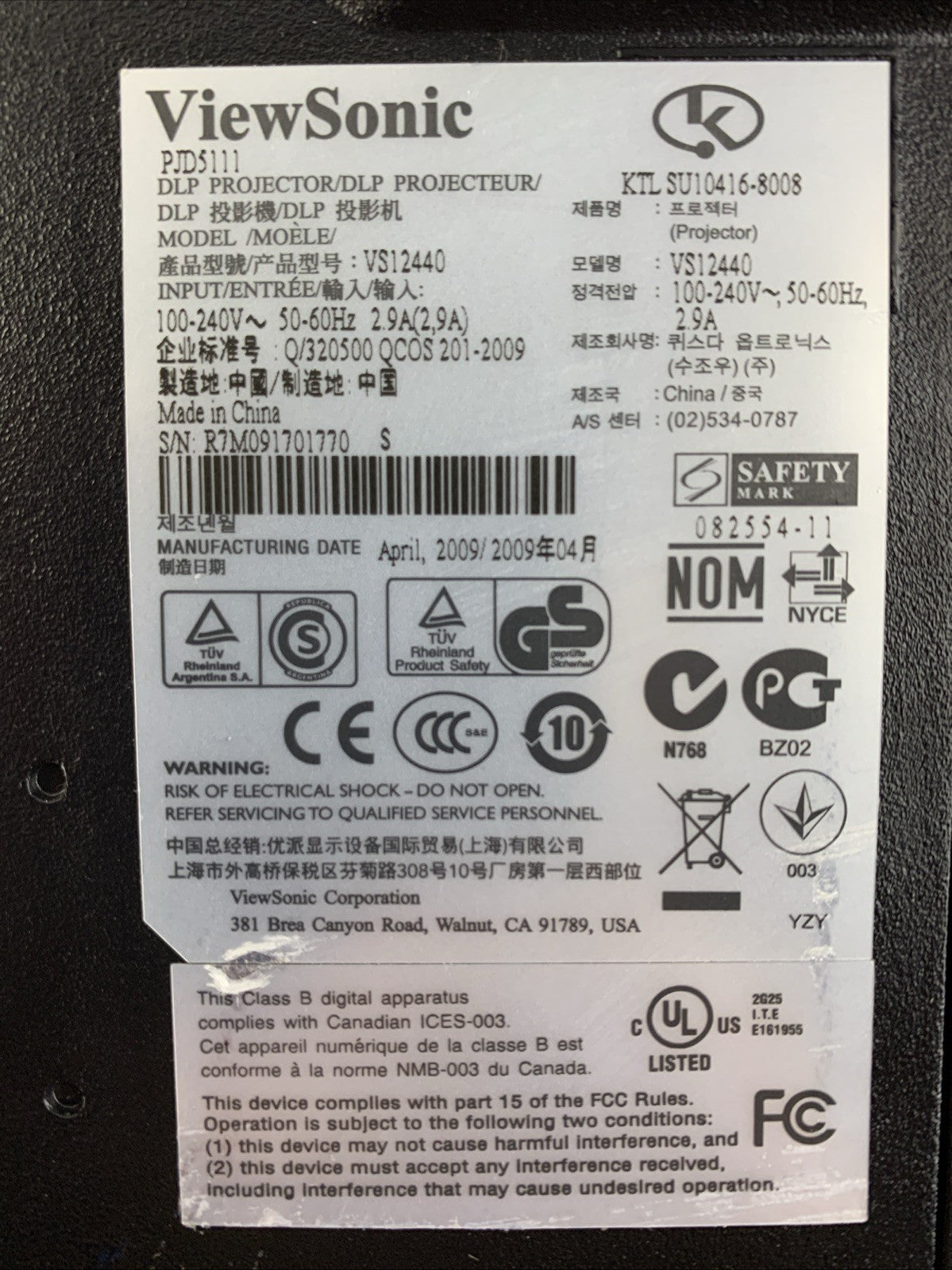 ViewSonic VS12440 PJD511  Projector  148 Lamp Hours   No Remote11
