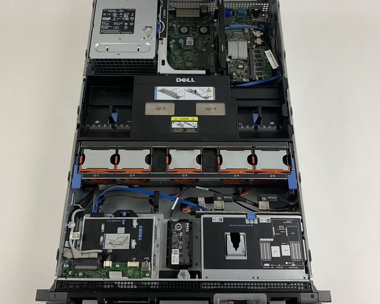 Dell PowerEdge R710 Server 2x Xeon E5640 2.67GHz 4GB RAM No OS/HDD