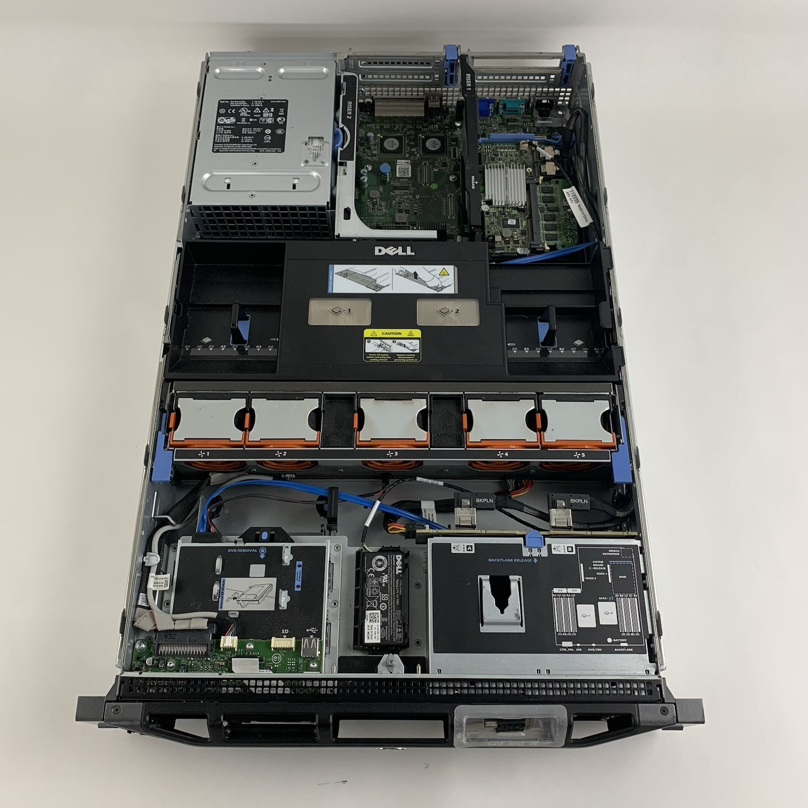 Dell PowerEdge R710 Server 2x Xeon E5640 2.67GHz 4GB RAM No OS/HDD14