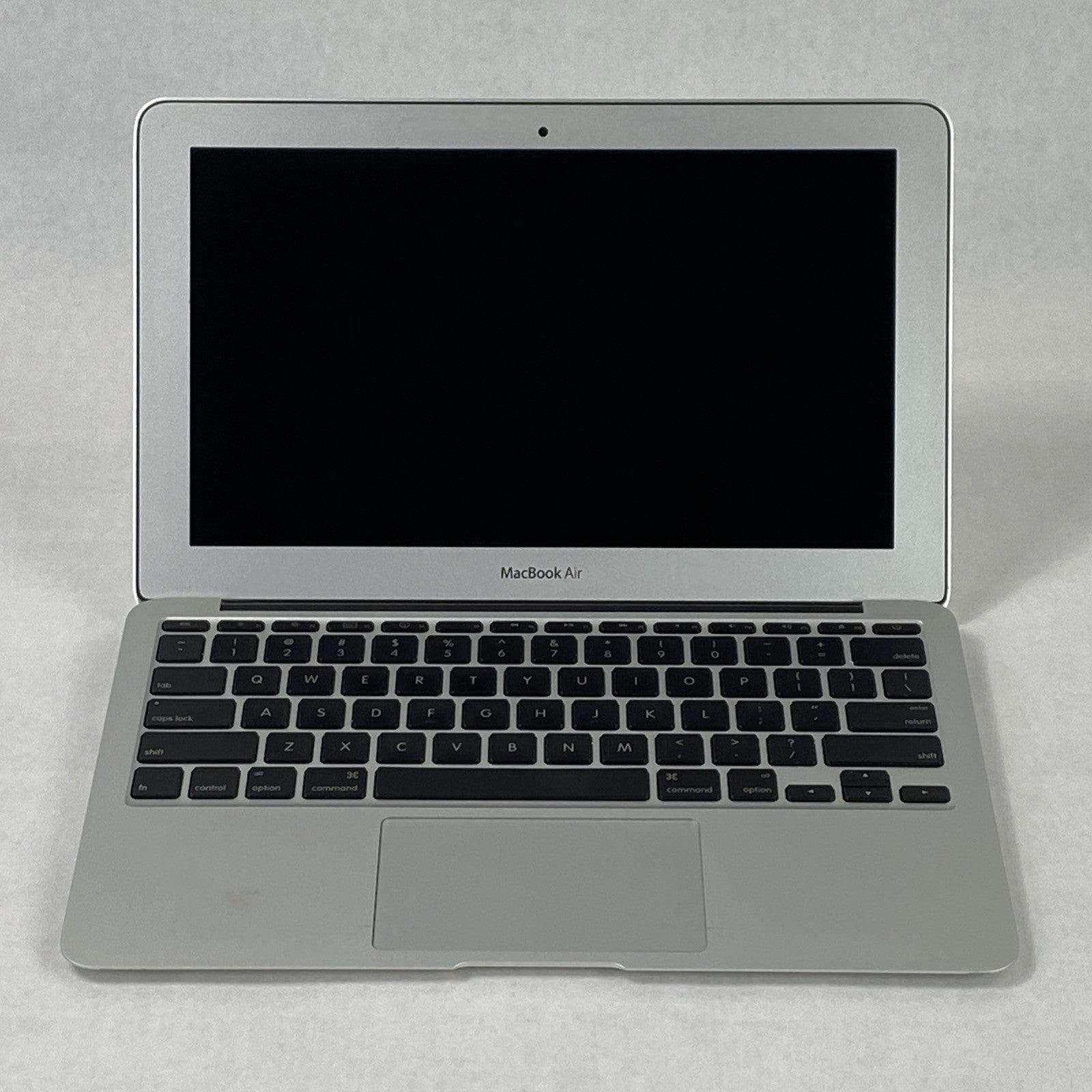 Apple MacBook Air A1370 2010 11" 1.4GHz Core 2 Duo 4GB RAM 60GB SSD os10.7.5