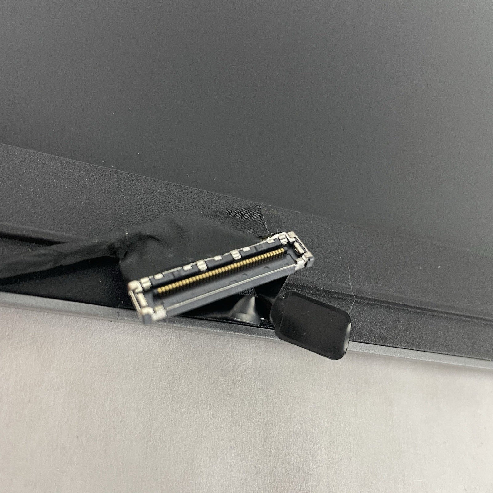 Dell Latitude 5510 15.6" FHD 1920x1080 Non-Touch Screen Assembly - Untested4