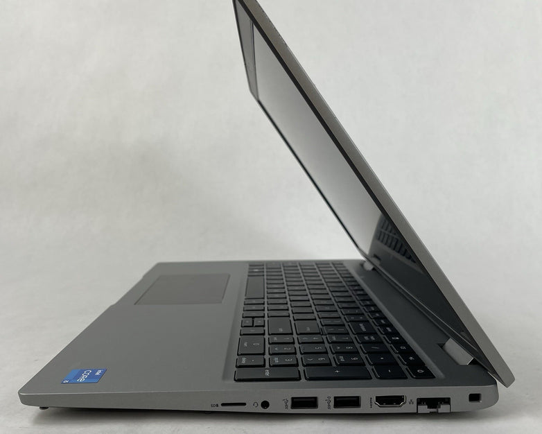 Dell Latitude 5530 15.6" i5-1245U 3.96 GHz 8 GB RAM No SSD/OS/AC - Scratched