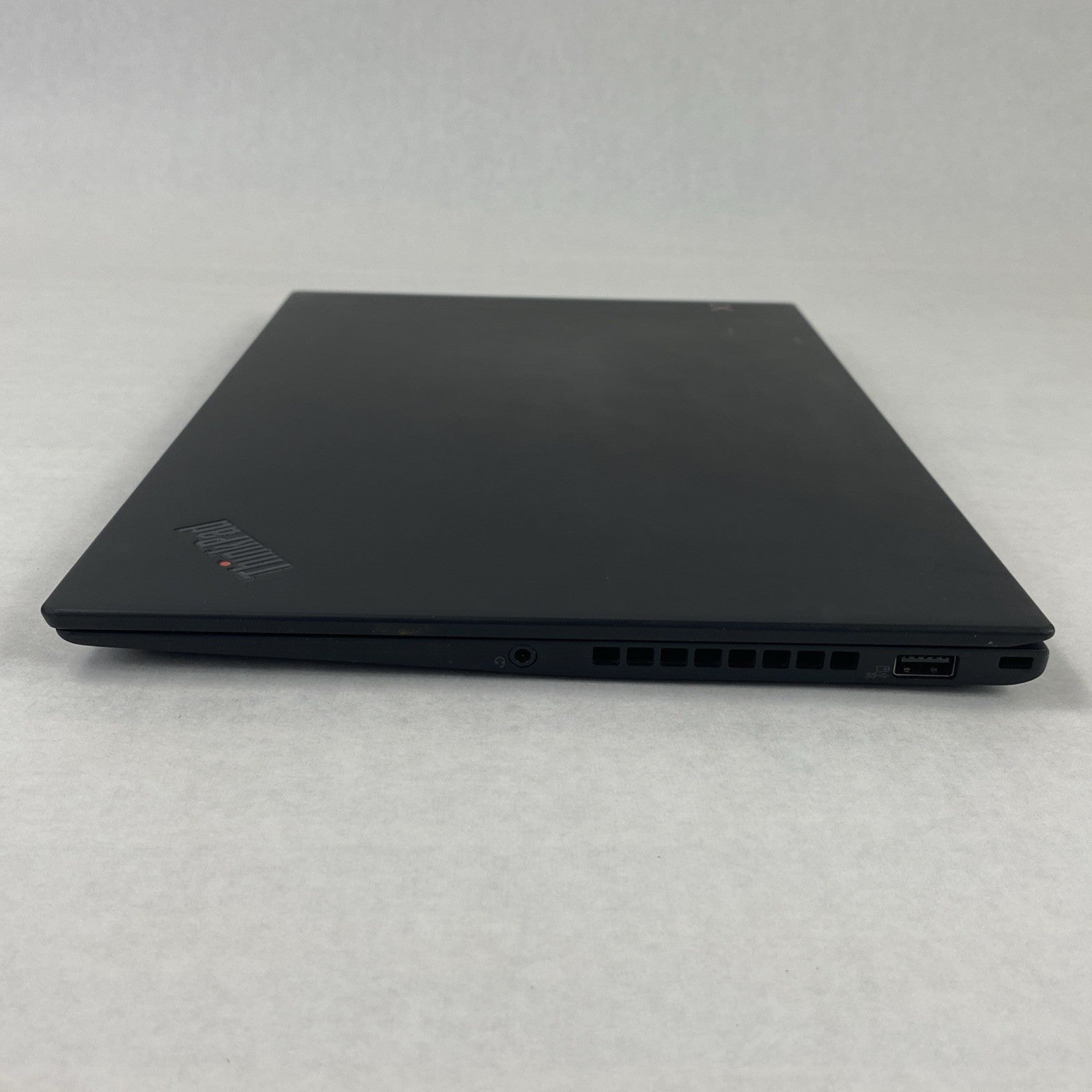 Lenovo ThinkPad X1 Carbon 6th Gen i5-8250U 1.6GHz 8GB RAM 14" No Batt. No HDD/OS