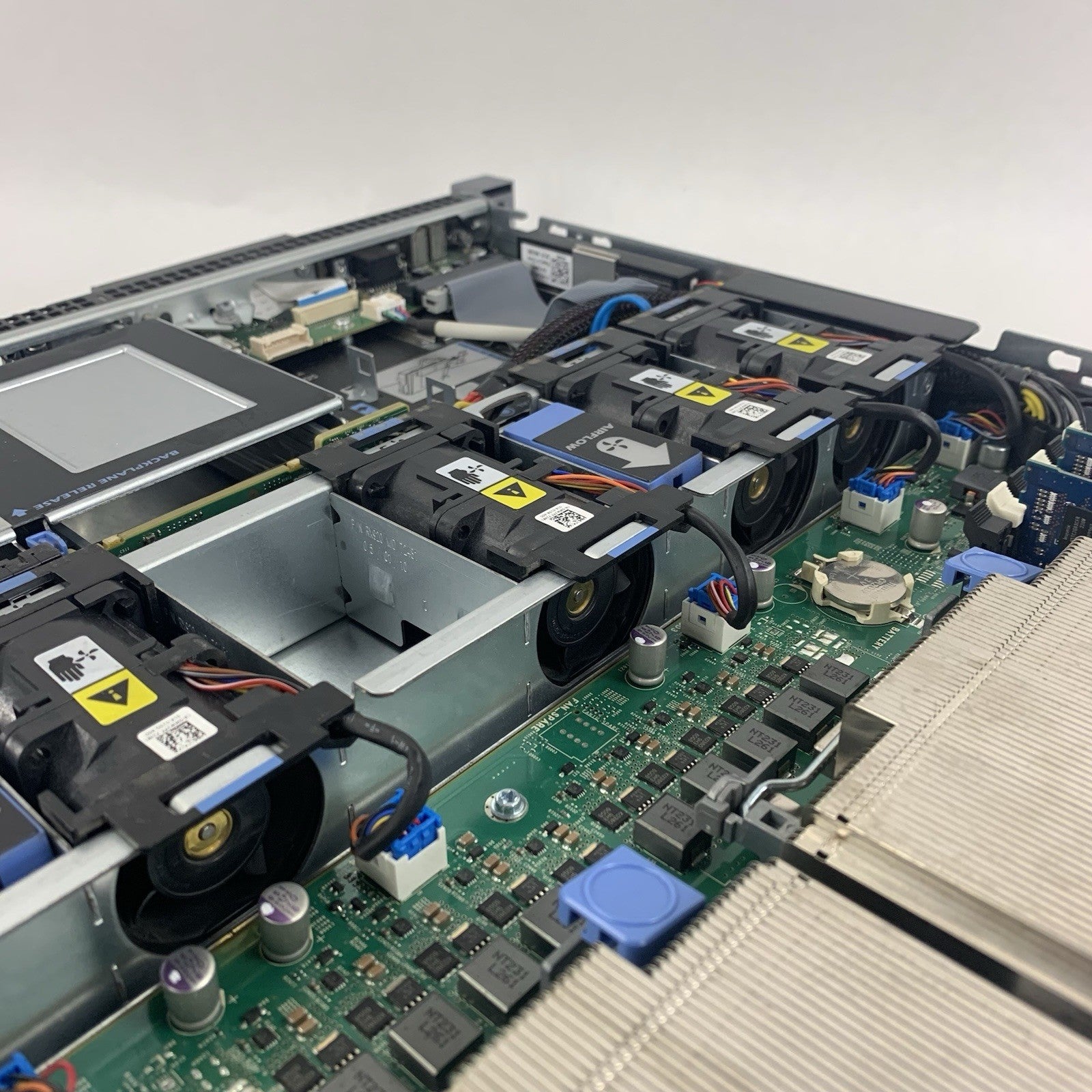 Dell PowerEdge R610 Server 2x Xeon E5520 2.27 GHz 24 GB RAM No OS No HDD18