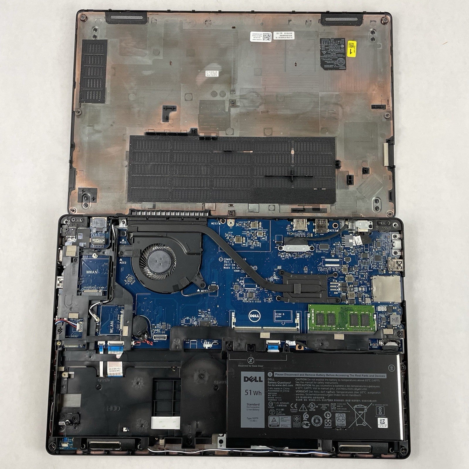 Dell Latitude 5580 15.6" i5-6300U 2.40 GHz 8 GB RAM No SSD/OS/AC19