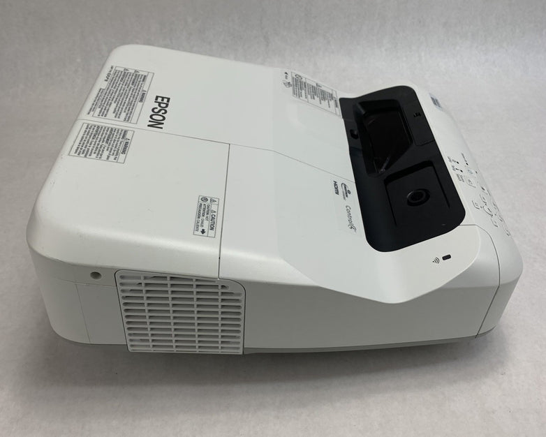 Epson PowerLite 695Wi H740A LCD Lamp Projector 1854 Lamp Hours - No Remote