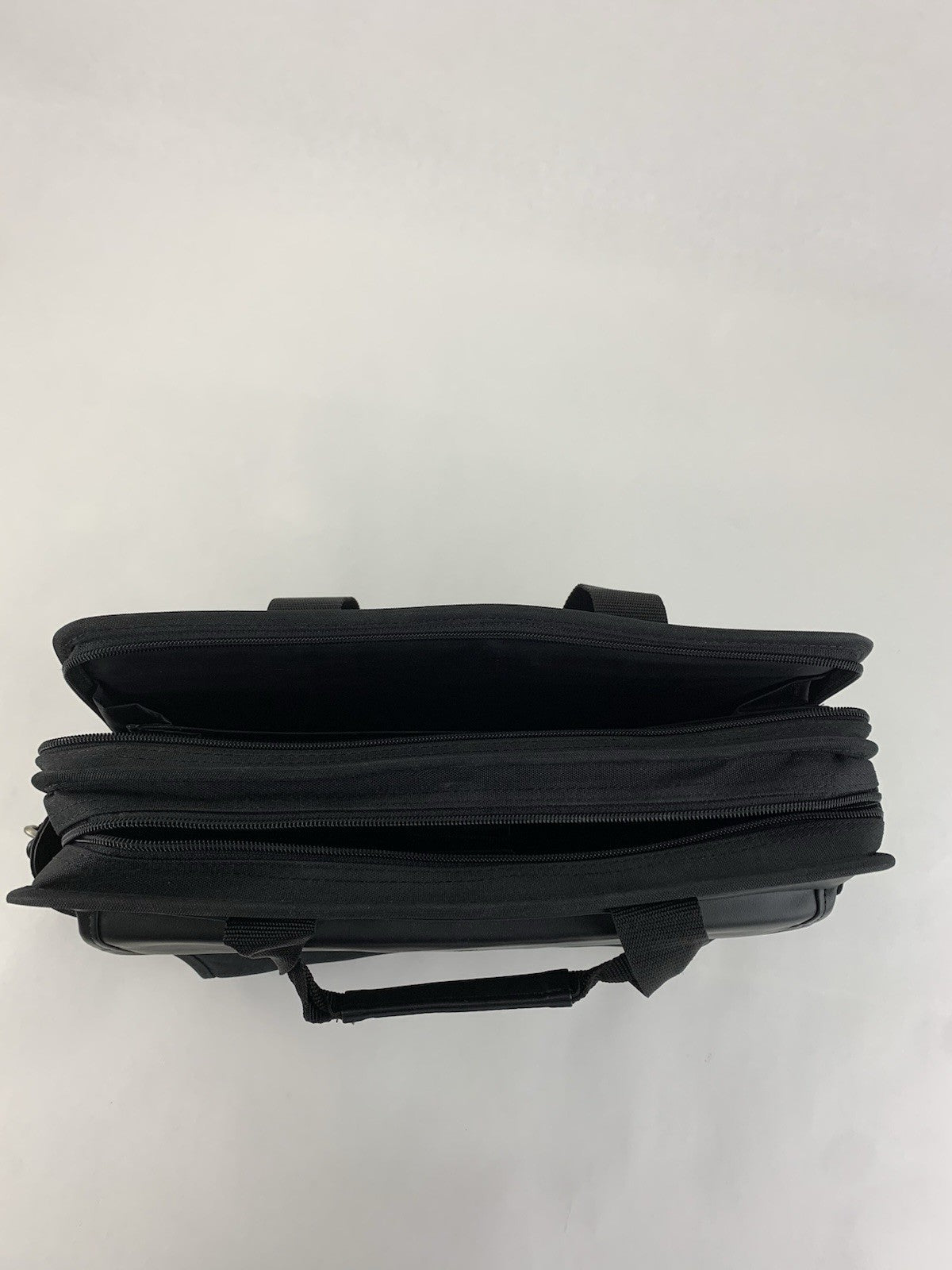 Gateway 15 inch Expandable Laptop Briefcase - Black6