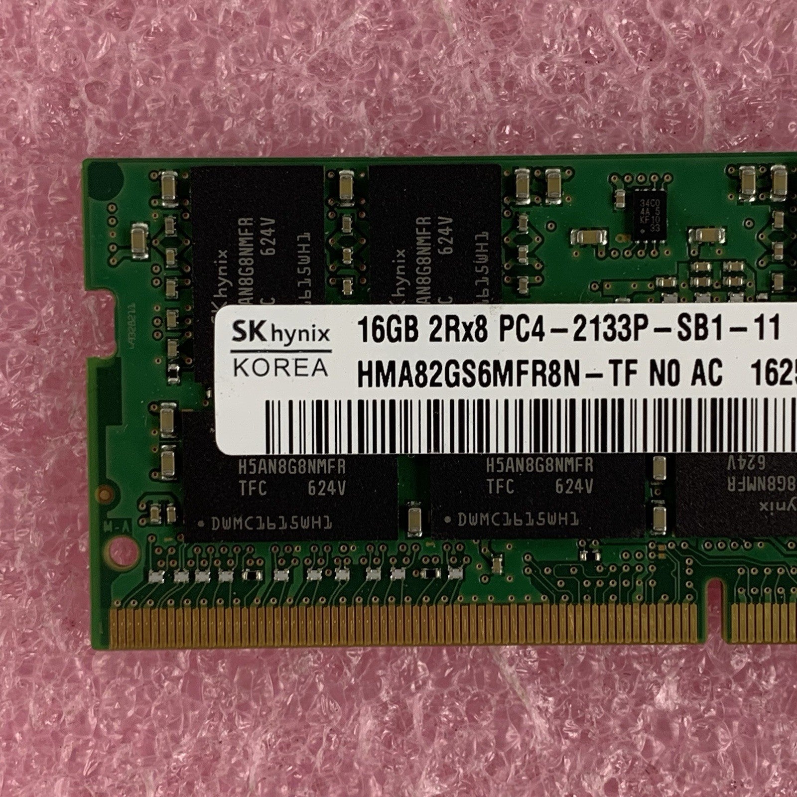 SK Hynix HMA82GS6MFR8N-TF 16 GB DDR4 PC4-2133P SO-DIMM 260-Pin Laptop Memory Ram2