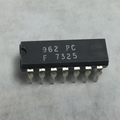 Fairchild 962 PC Integrated Circuit  Lot of 6 NOS
