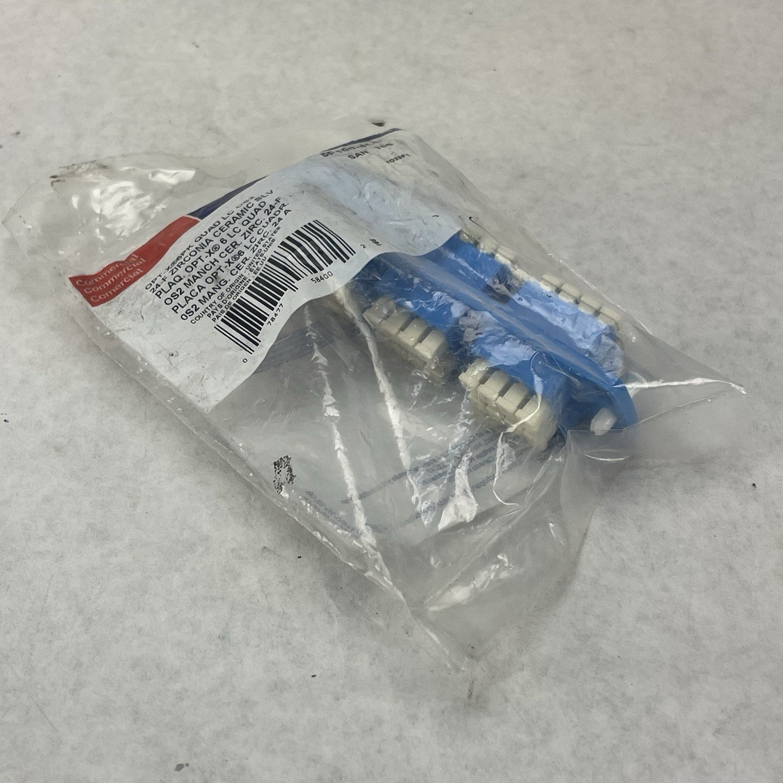 Leviton 5F100-4LL Precision Molded Fiber Adapter Plate Blue0