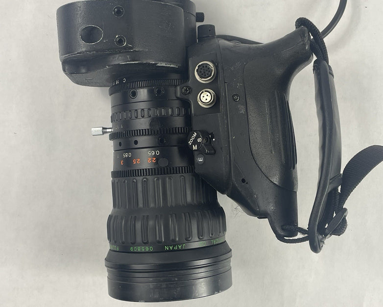 Fujinon A15x8BDEVM-28B Format Lens