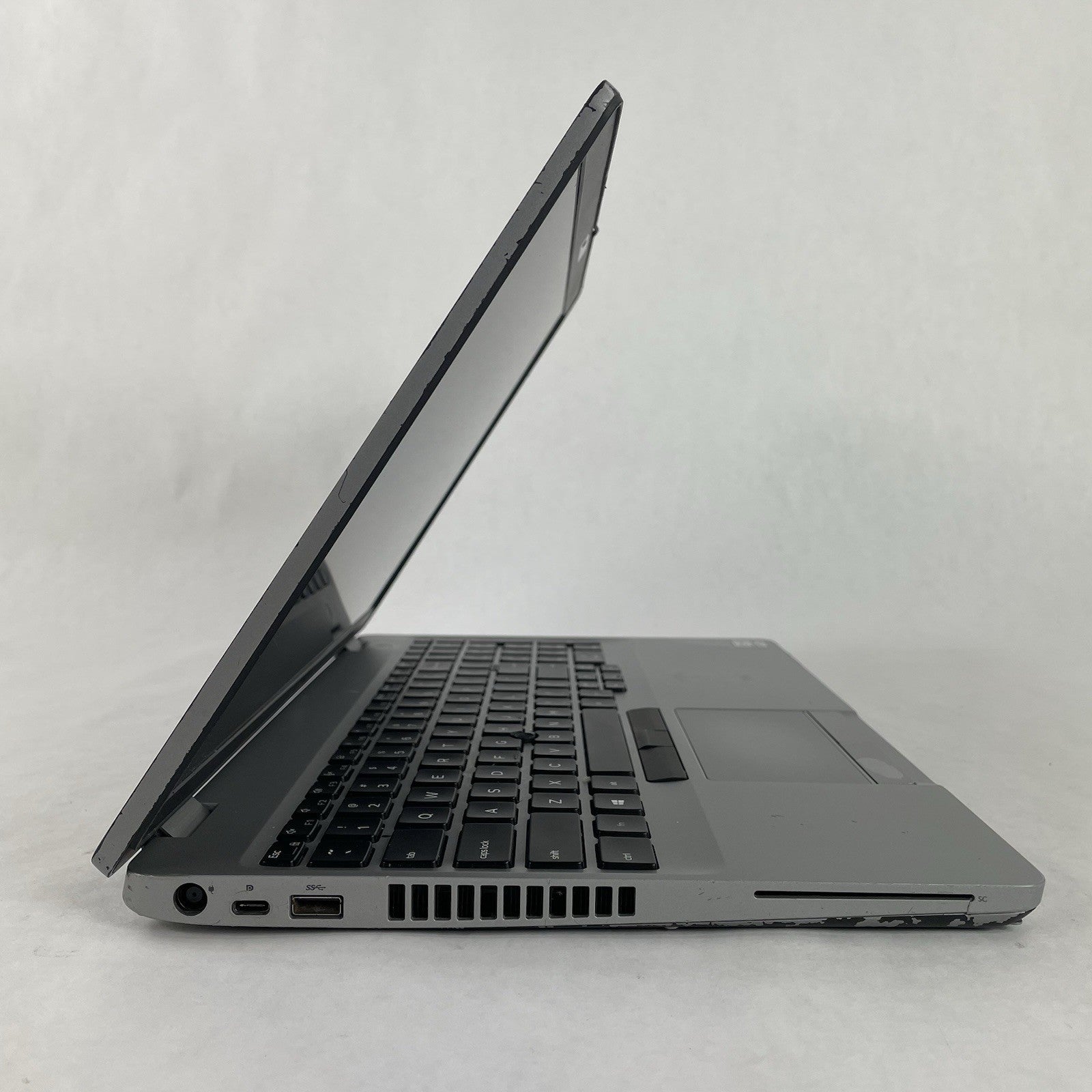 Dell Latitude 5510 15.6" i5-10310U 1.70 GHz 8 GB RAM No SSD/OS/Batt - Worn5
