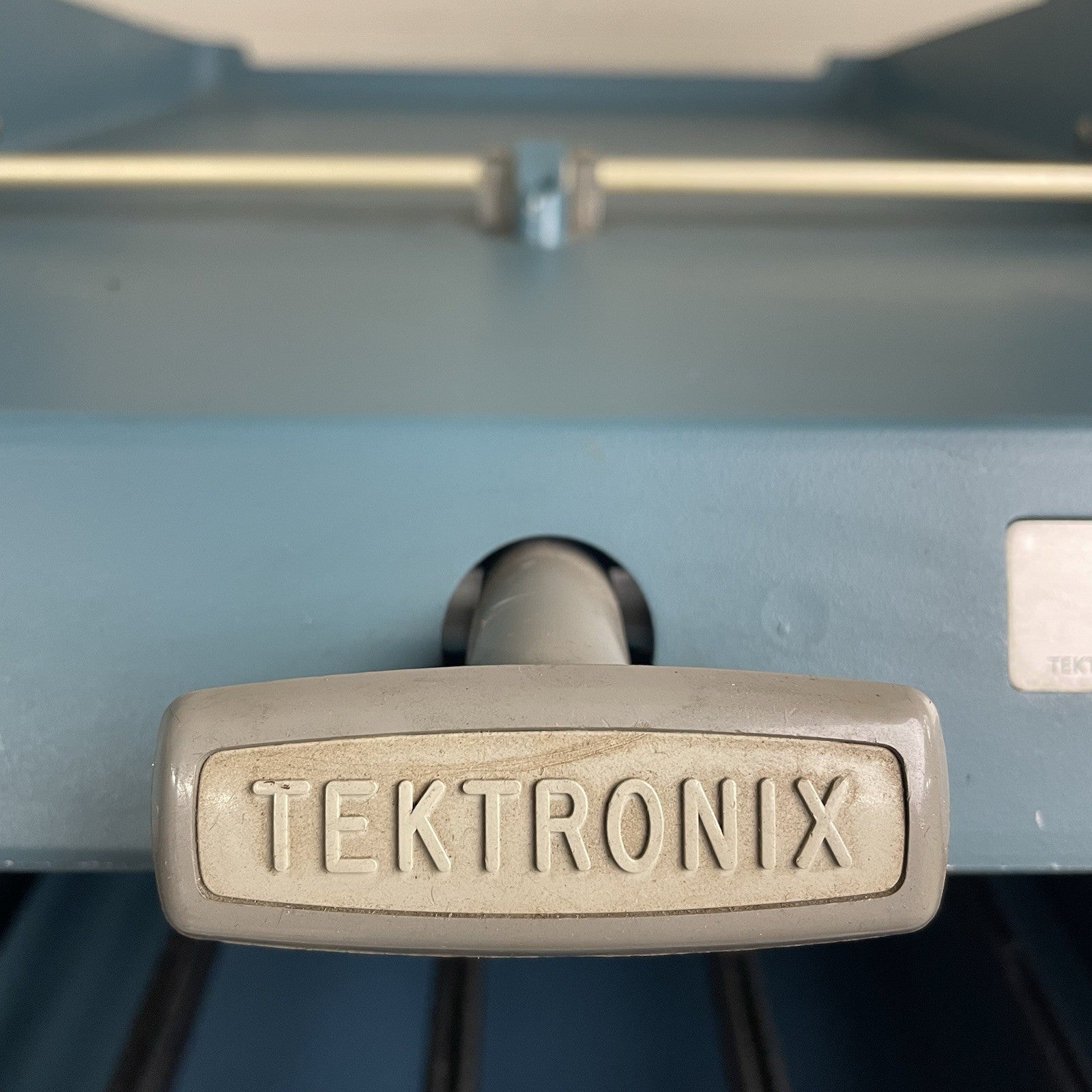 Tektronix Scope Mobile Cart Type 202-2 Model C F/ 500 Series Scopes2