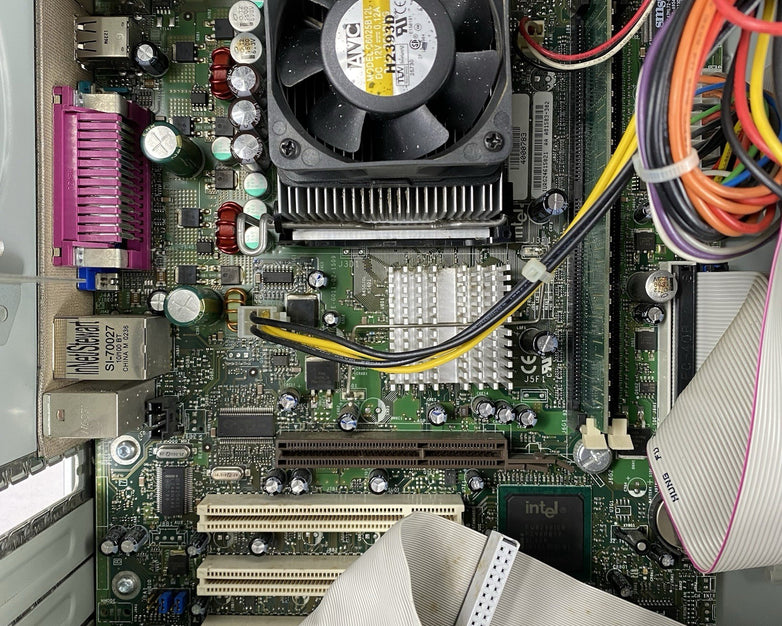 Gateway E-4000 MT Pentium 4 2.40GHz 256MB RAM No HDD No OS