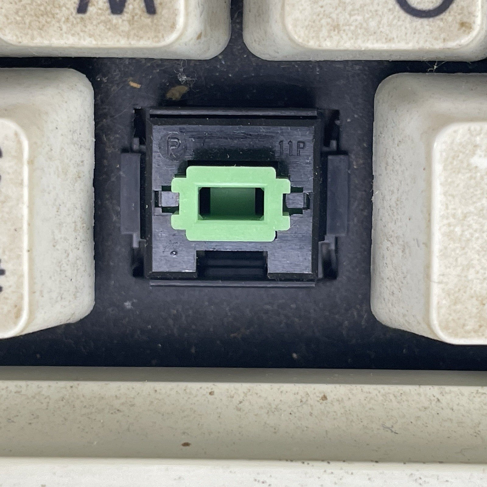 Zenith Data Systems Z-150 Keyboard Green Alps11