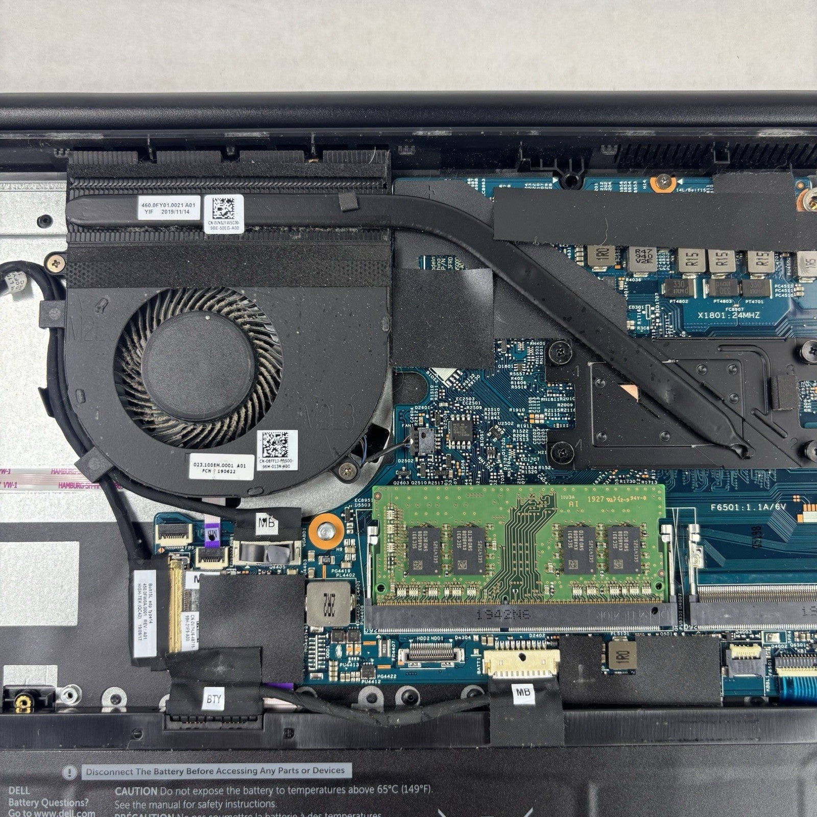 Dell Latitude 3500 15.6" Laptop i5-8265U 1.6 GHz 8 GB Ram No OS No HDD No AC