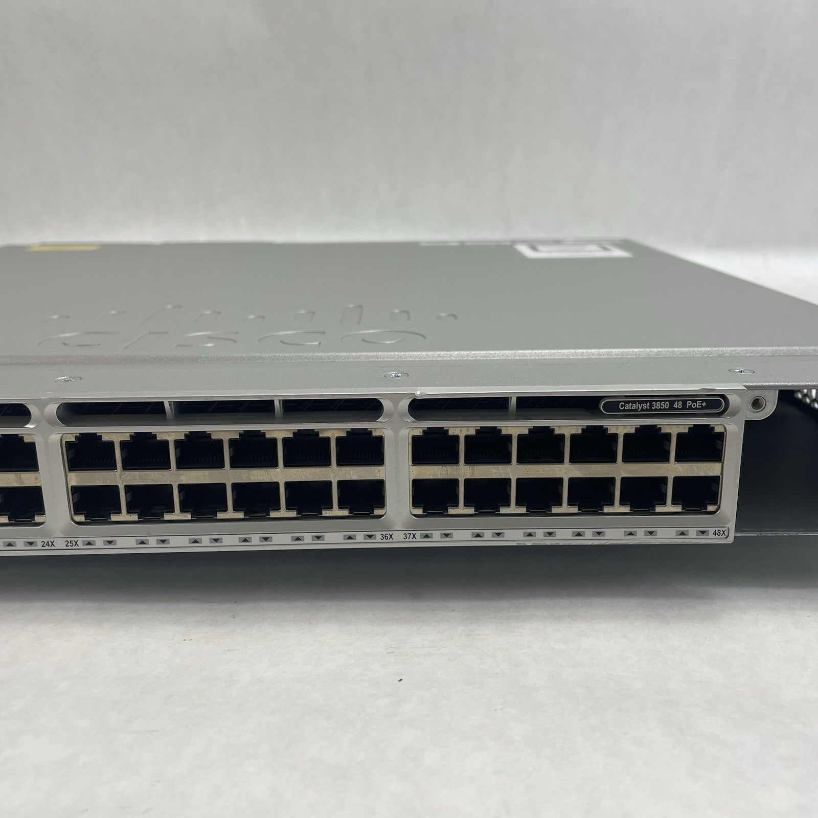 Cisco WS-C3850-48PW-S 48-Port PoE+ Gigabit Layer 3 Managed Switch Tested & Reset3