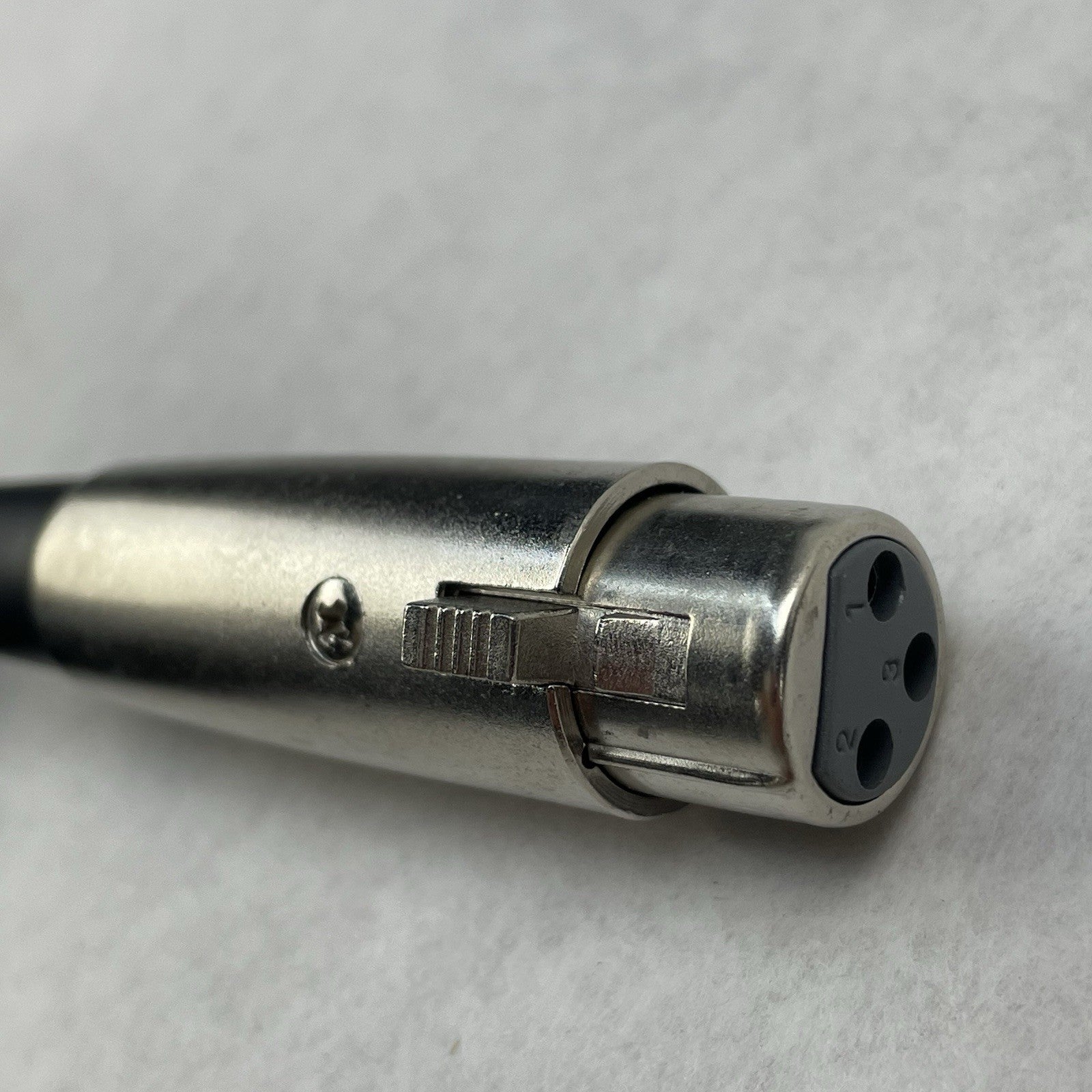 Lanier Dynamic Microphone 250ohm With 3-Pin XLR Connectivity Tested5