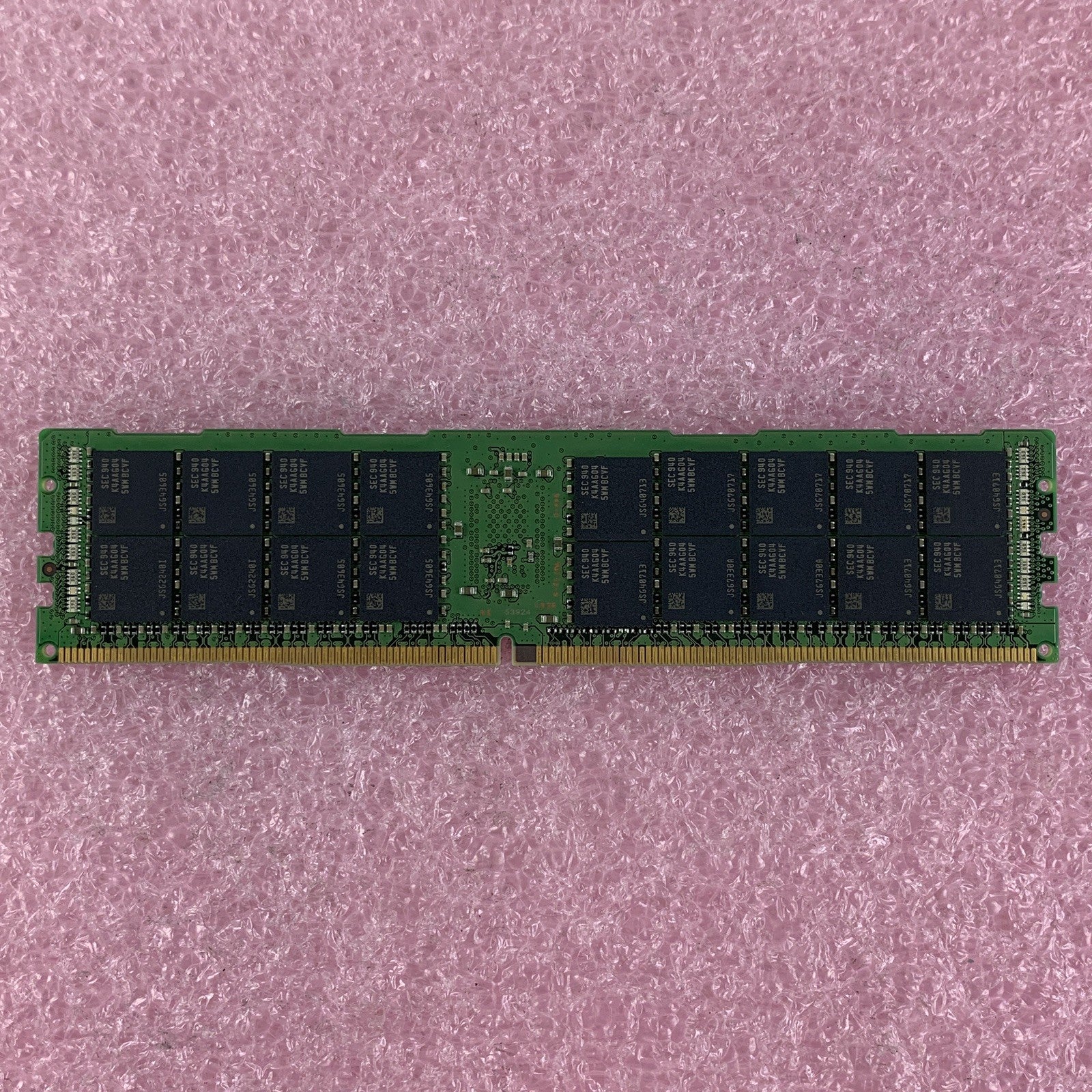 Samsung M393A8G40MB2-CVFC0 64 GB 2Rx4 PC4-2933Y DDR4 19200 Server Ram Memory