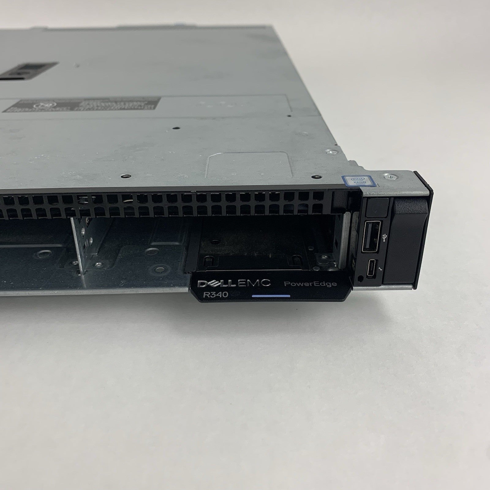 Dell PowerEdge R340 1x Xeon E-2124 3.3 GHz 64 GB Ram H330 No OS No HDD4