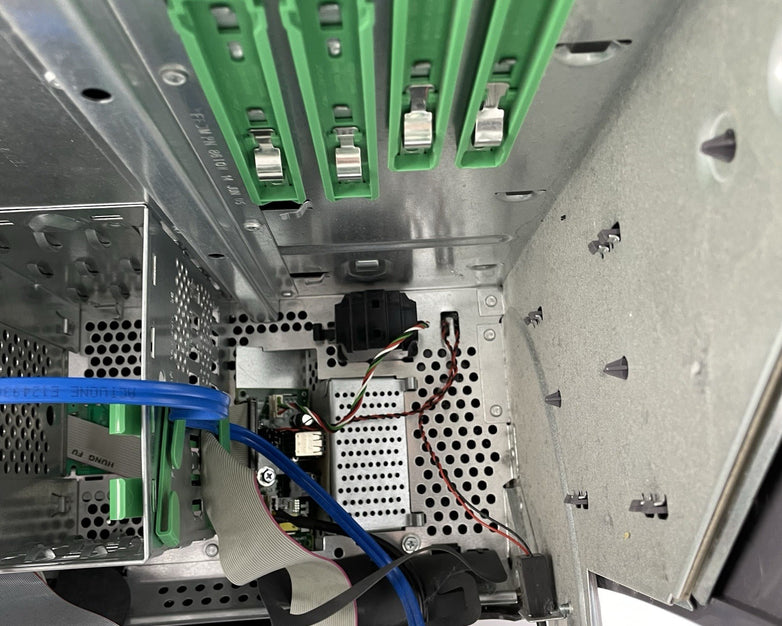 Dell Optiplex GX280 Intel Pentium 4 3.00 GHz 2 GB Ram No HDD No OS