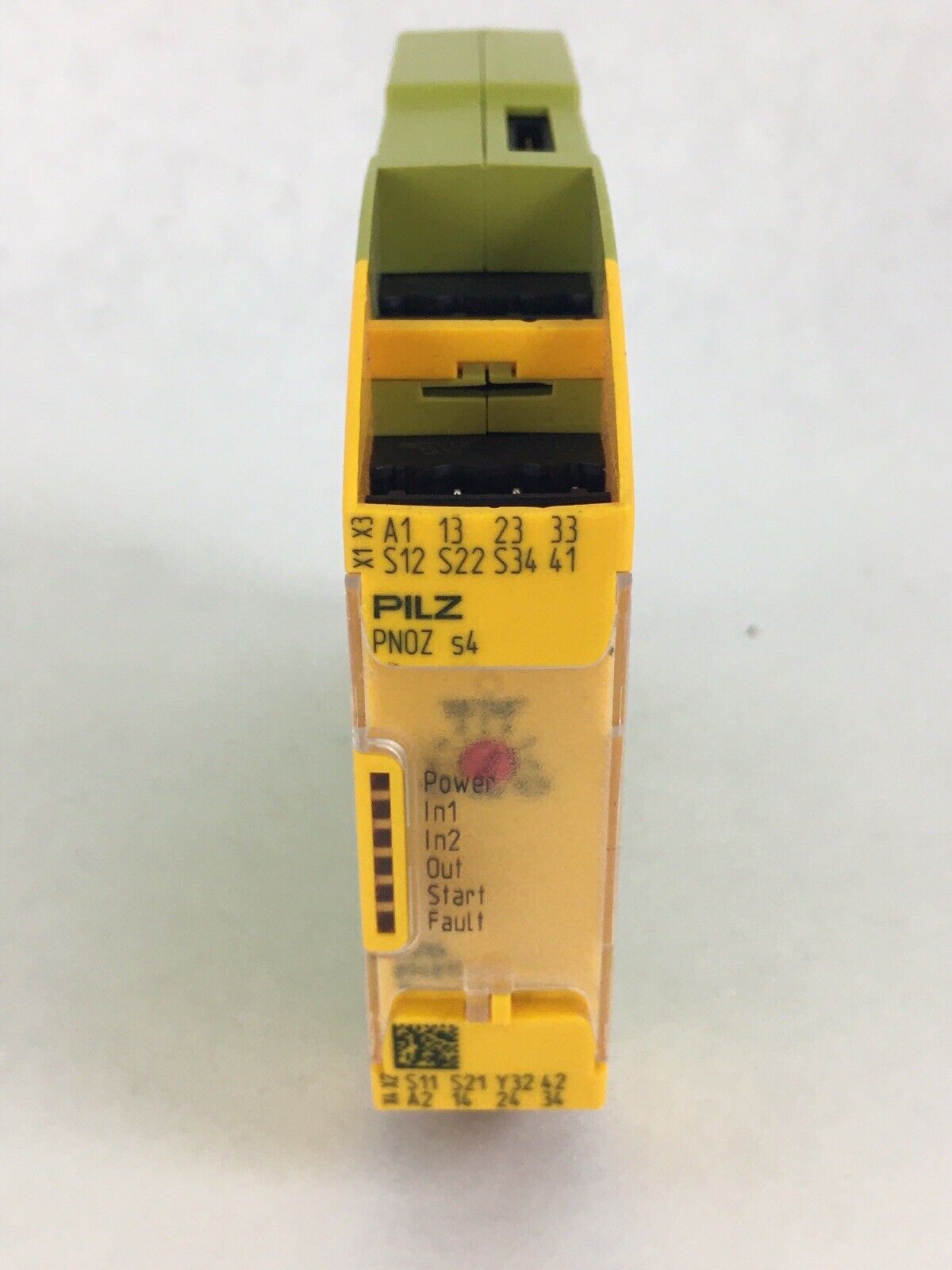 PILZ PNOZ s4 24VDC 3 n/o 1 n/c 750104 Untested