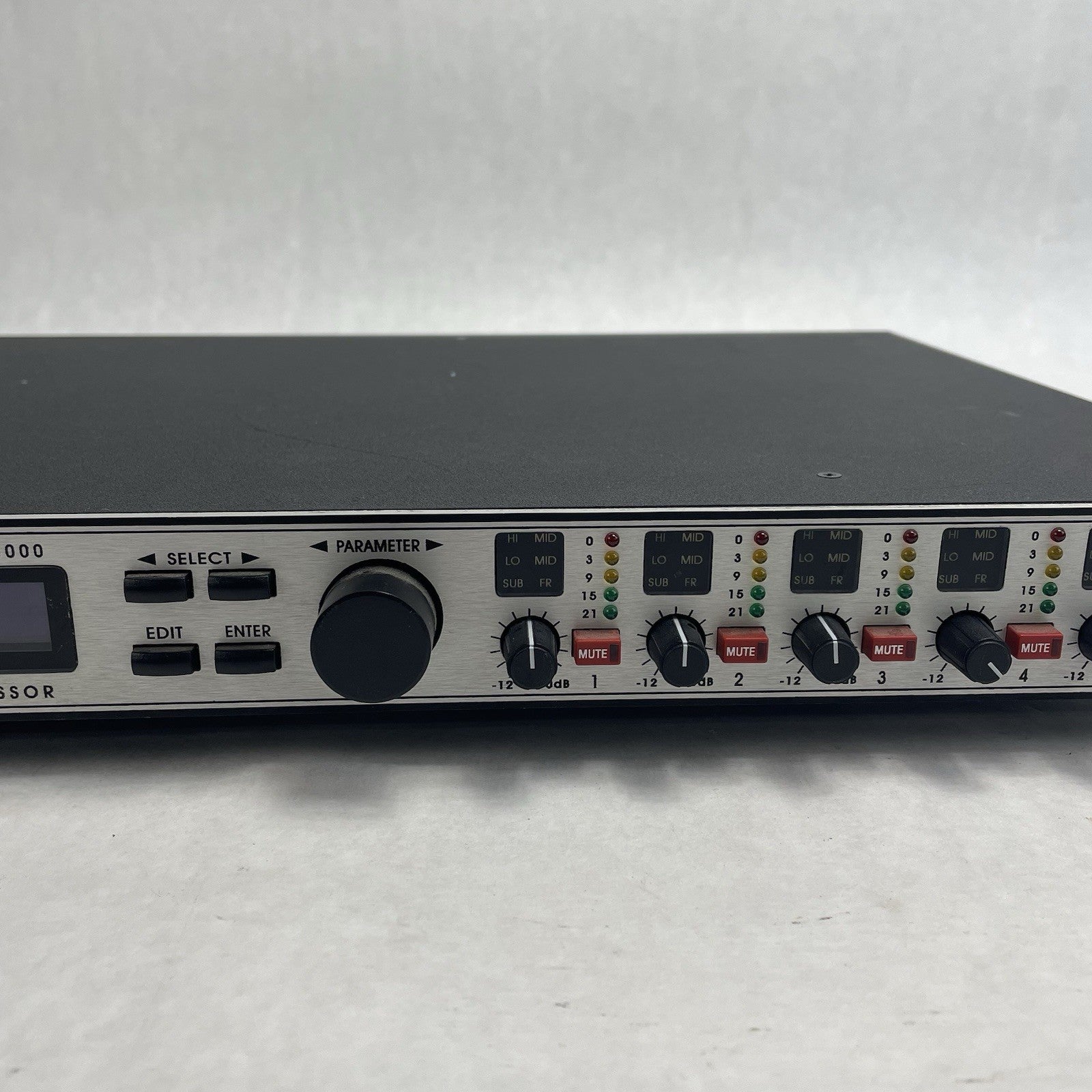 Klark Teknik DN-8000 Speaker Processor Tested For Parts3