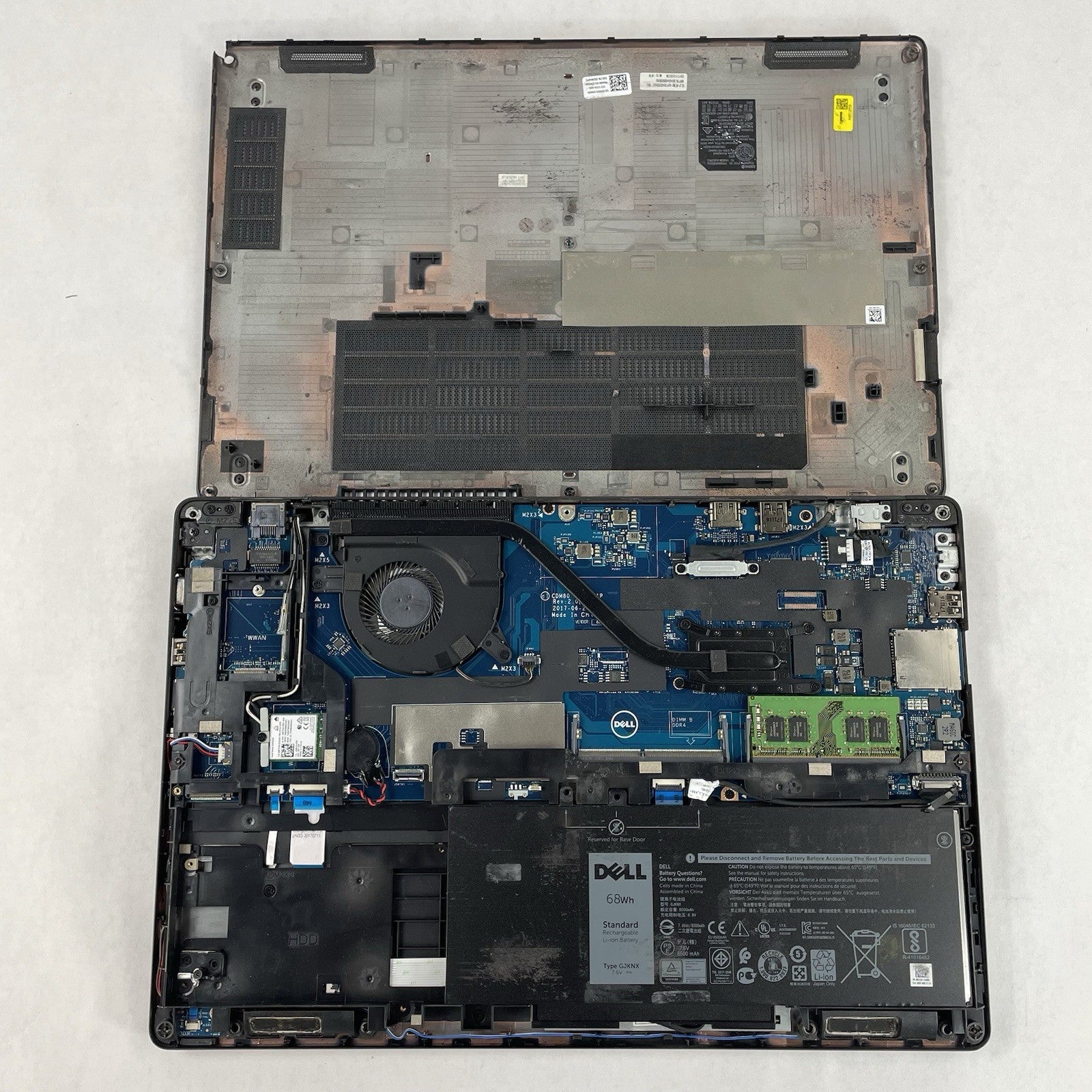 Dell Latitude 5580 15.6" i5-7300U 2.60 GHz 8 GB RAM No SSD/OS/AC20