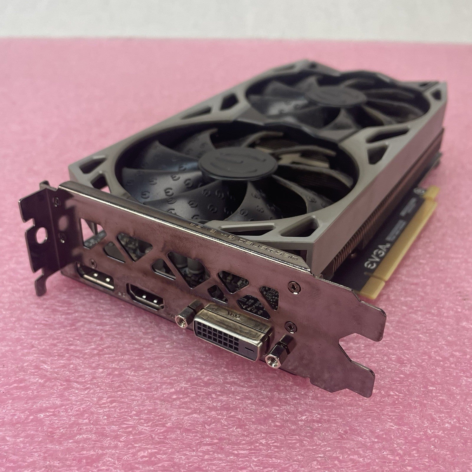 EVGA Nvidia GeForce GTX 1660 Ti SC Ultra - 6GB GDDR6 - Graphics Card0