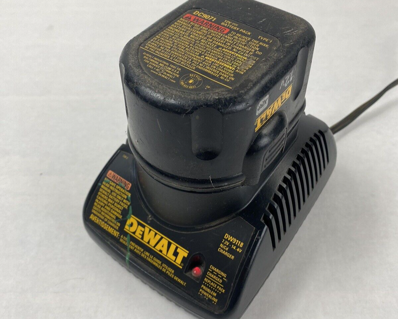 Lot of 2 Dewalt DW9118 Ni-Cd 7.2v-14.4v Battery Charger Tested
