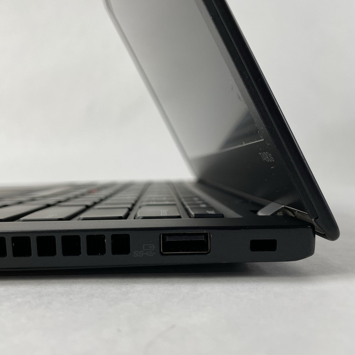 Lenovo ThinkPad T490s 14" i5-8365U 1.60 GHz 8 GB RAM No SSD/OS/AC5