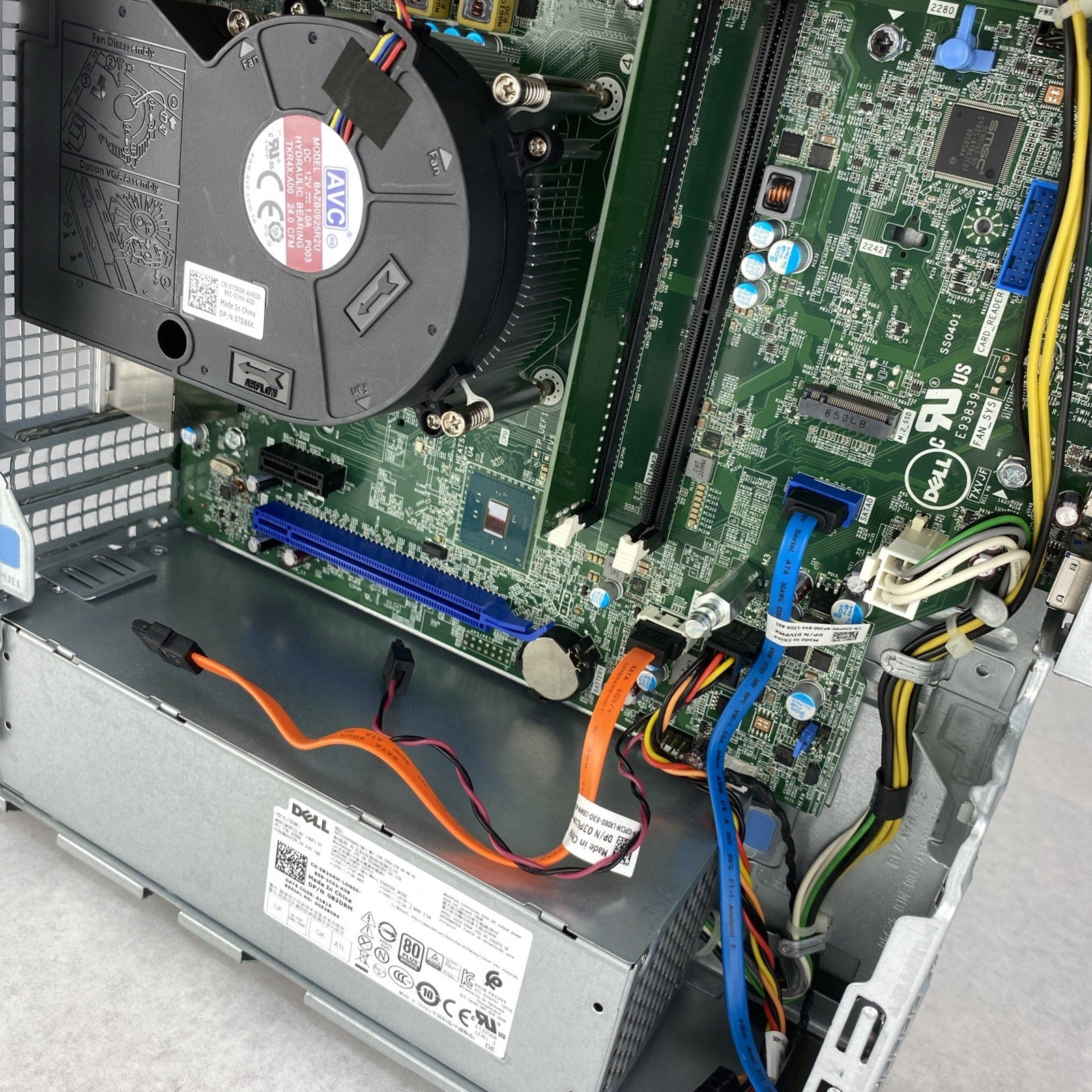 Dell Optiplex 3050 SFF Intel Quad Core i5-7500 3.40GHz 1x8GB RAM No HDD OS