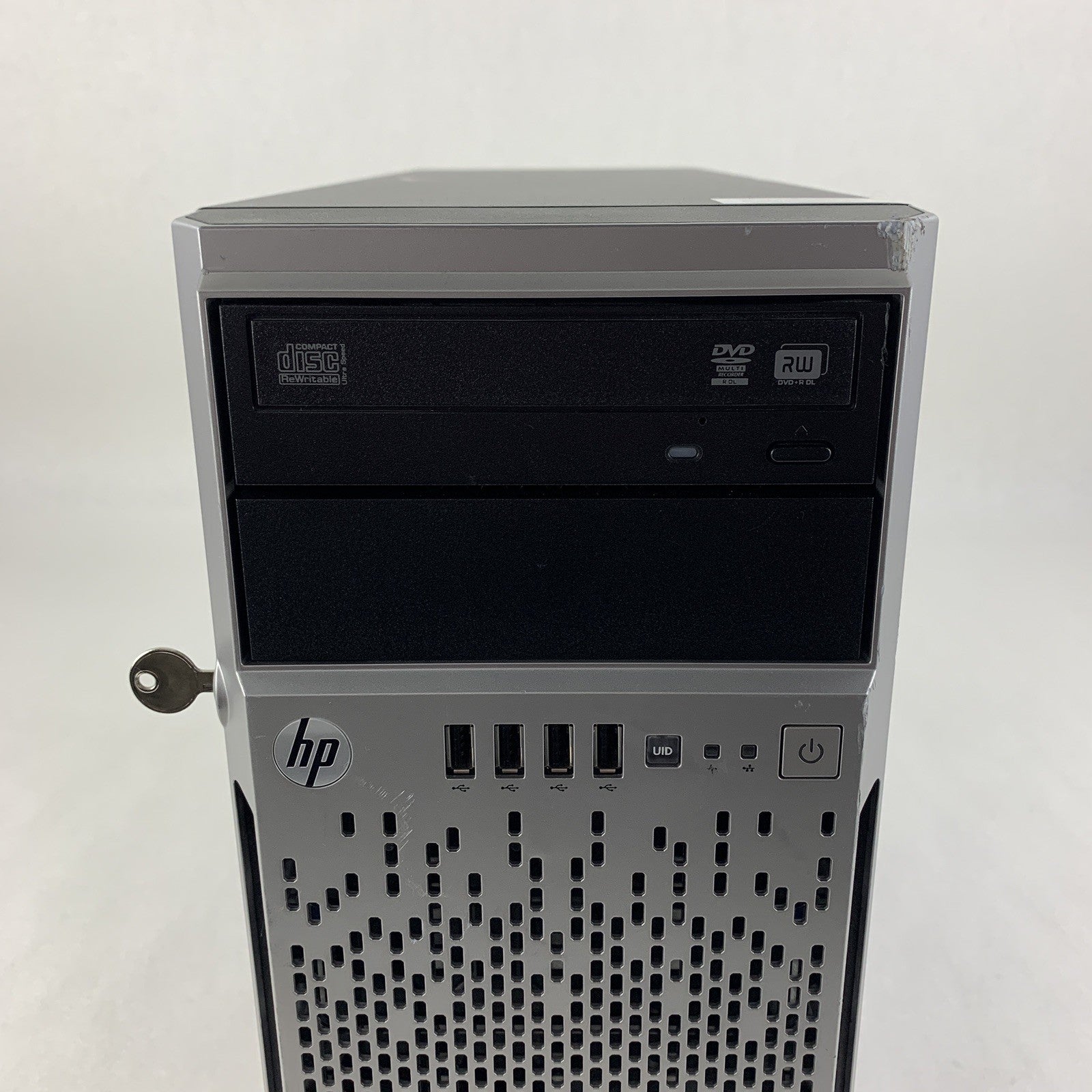 HP Proliant ML310e Gen8 v2 Server Xeon E3-1220 V3 3.1 GHz 8 GB Ram No HDD No OS