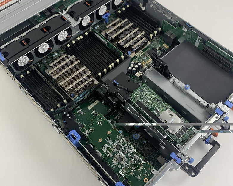 Dell PowerEdge R740 2x Xeon Silver 4114 2.20 GHz 64 GB RAM H740p No OS No HDD