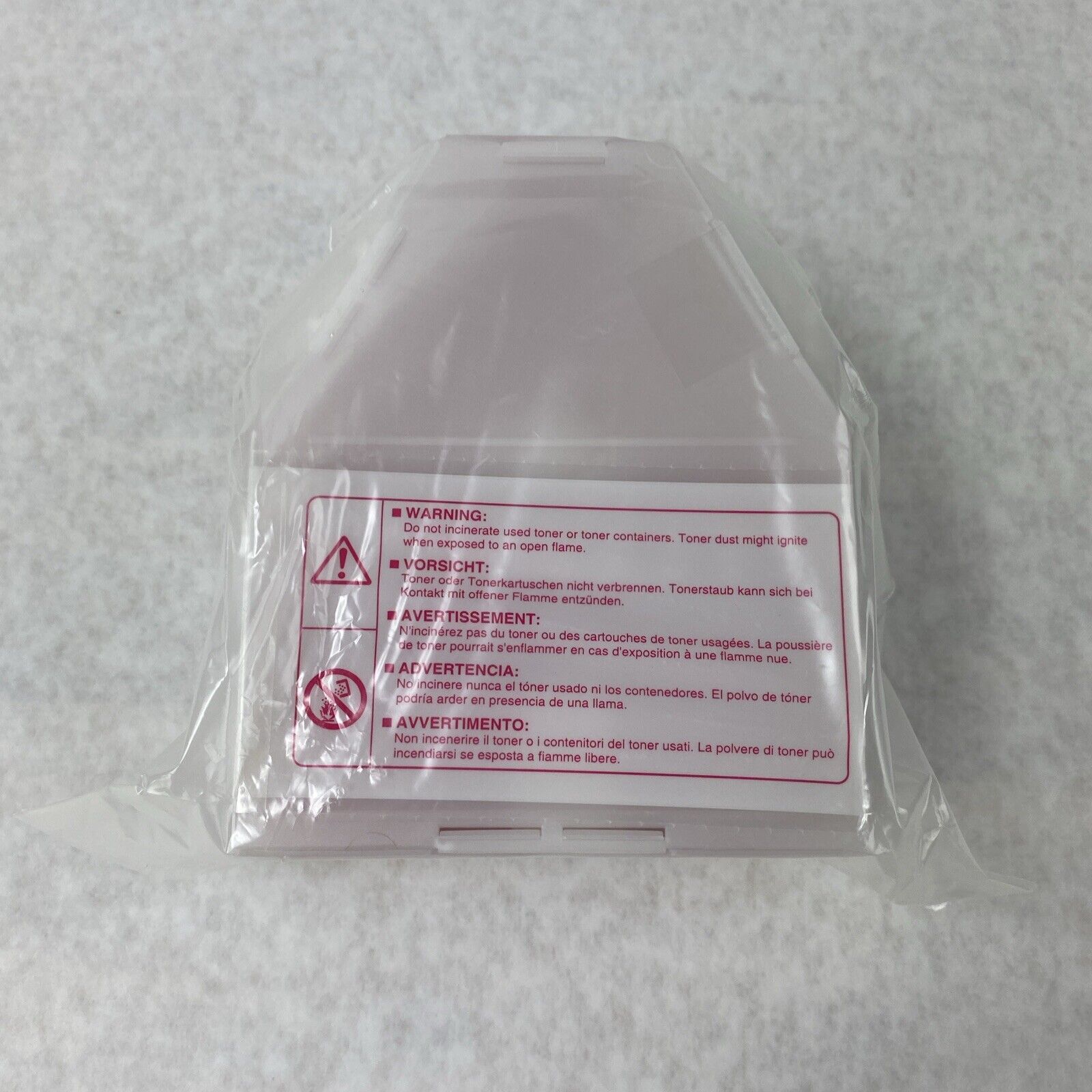 Genuine Gestetner DSc38 Magenta Toner Cassette 275g 9.70oz 885382