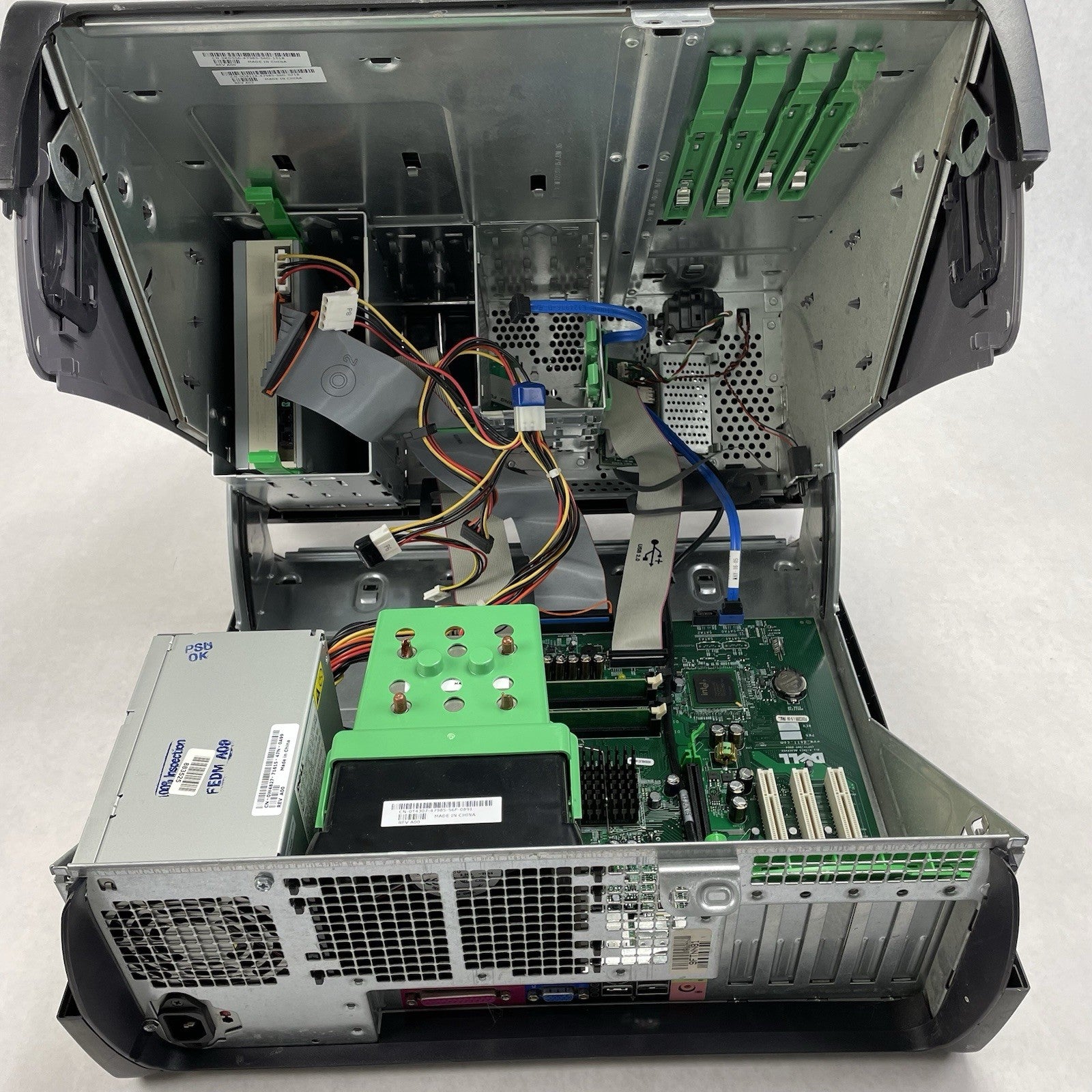 Dell Optiplex GX280 Intel Pentium 4 3.00 GHz 2 GB Ram No HDD No OS