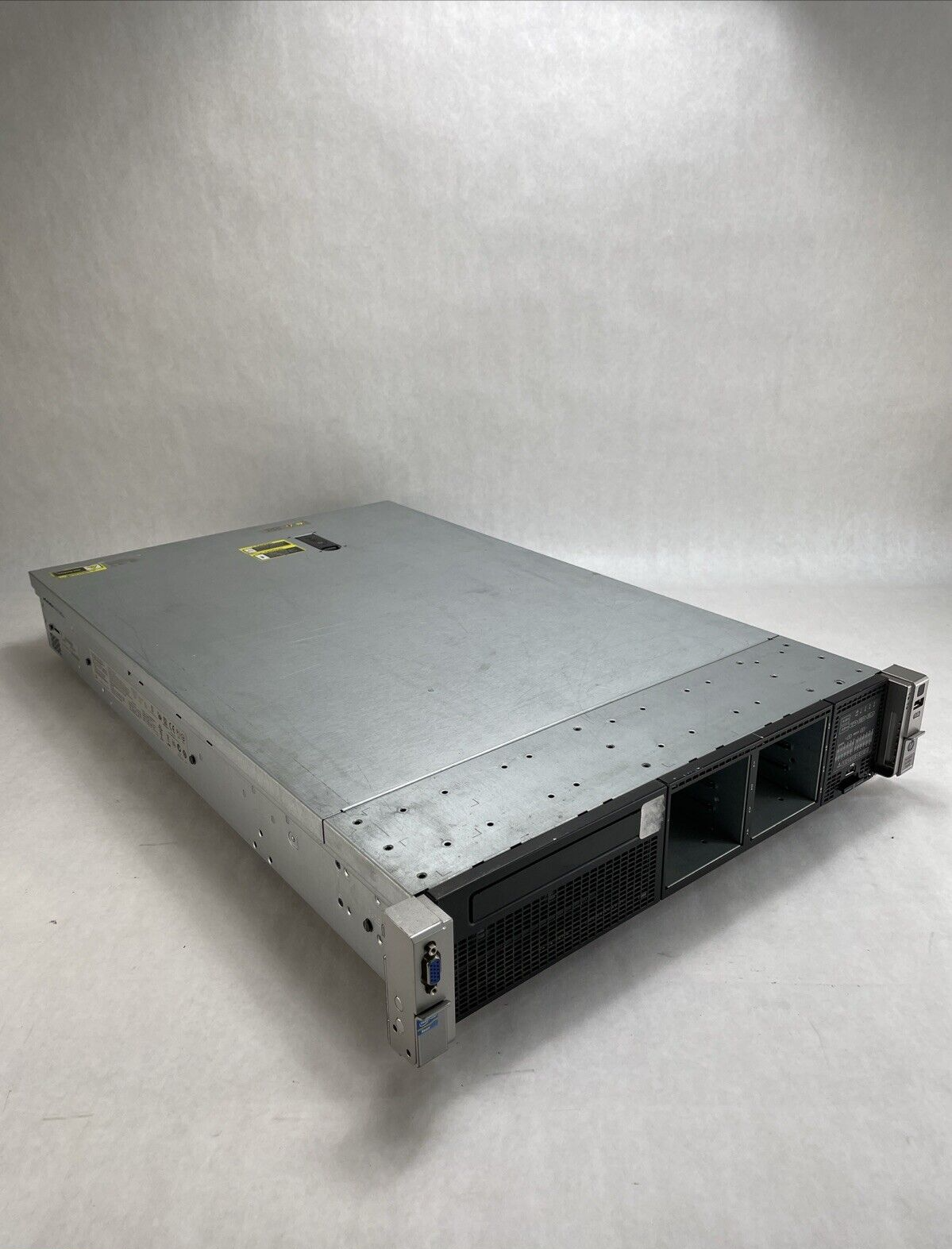 HP Proliant DL380P Gen8 Server 2x Intel E5-2609 2.4GHz 32GB RAM No HDD No OS