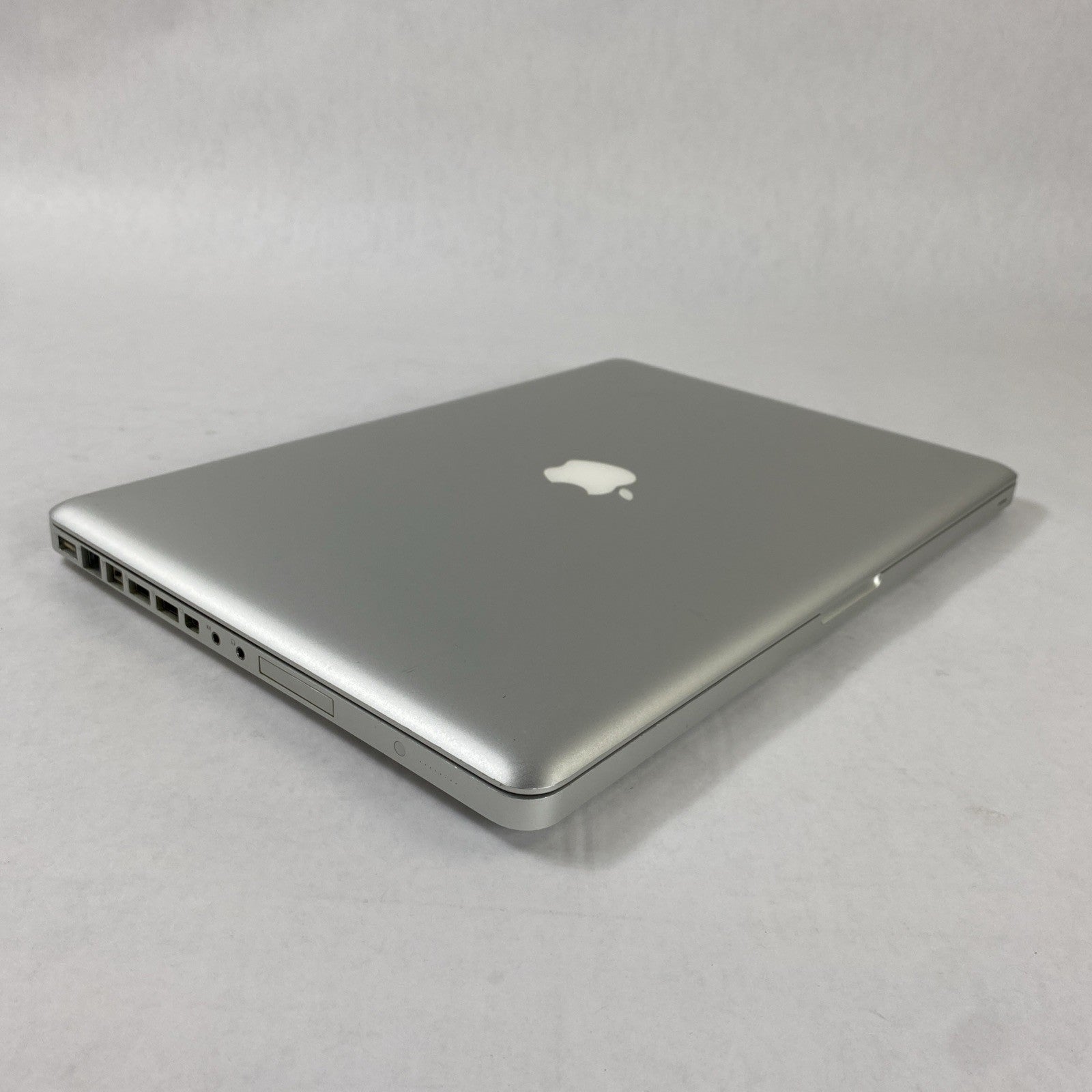 Apple MacBook Pro A1286 2009 15" Core 2 Duo 4GB RAM 320GB HDD - Service Battery13