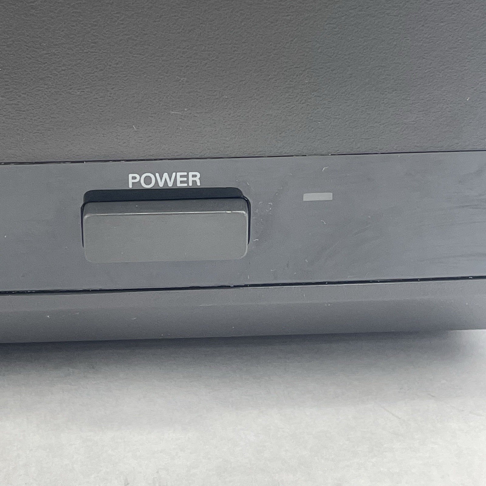 Sanyo VM 5516 Vintage B&W CRT 1997 16''6