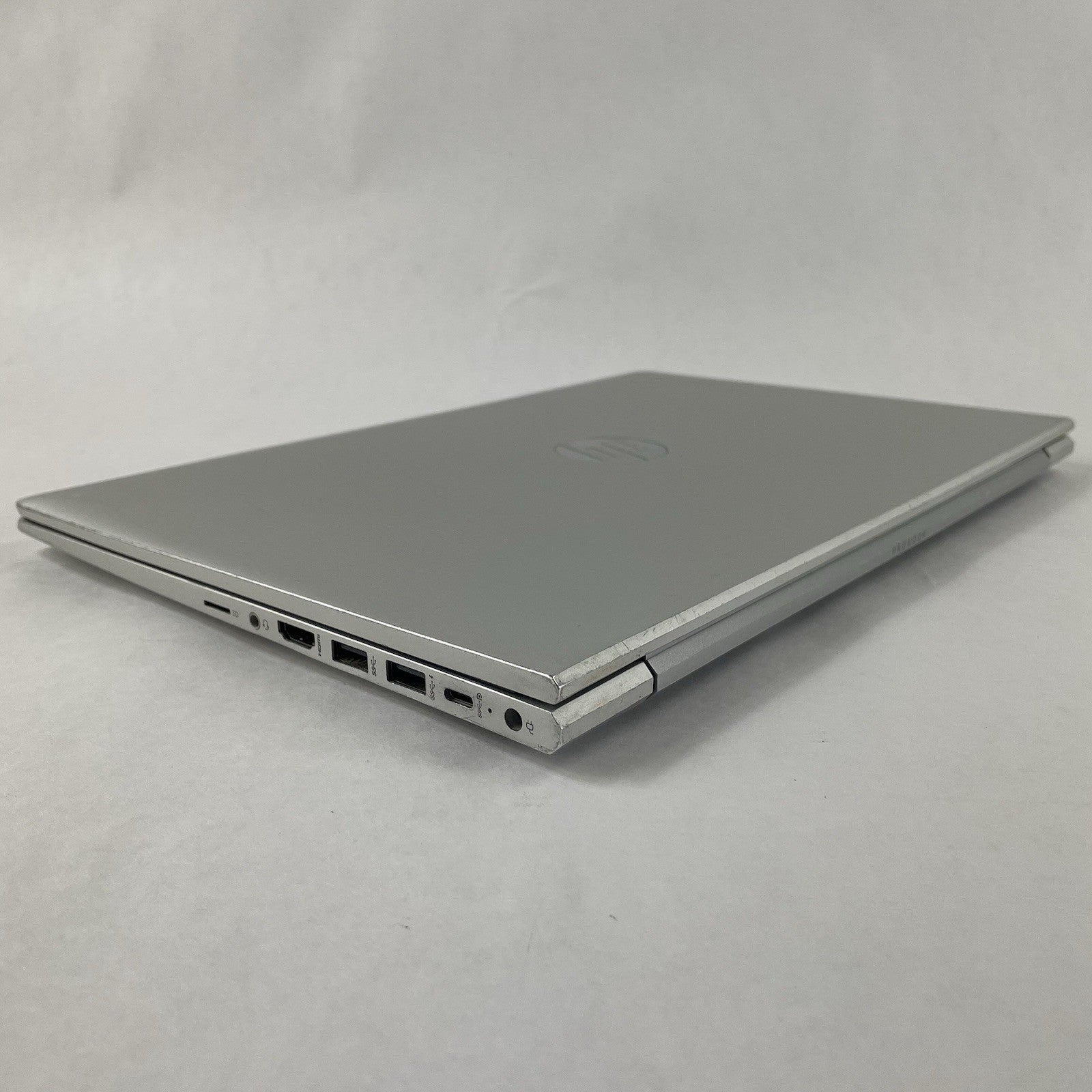 HP ProBook 450 G8 15.6" i5-1135G7 2.40 GHz 8 GB RAM No SSD/OS/AC - Bad Bottom11