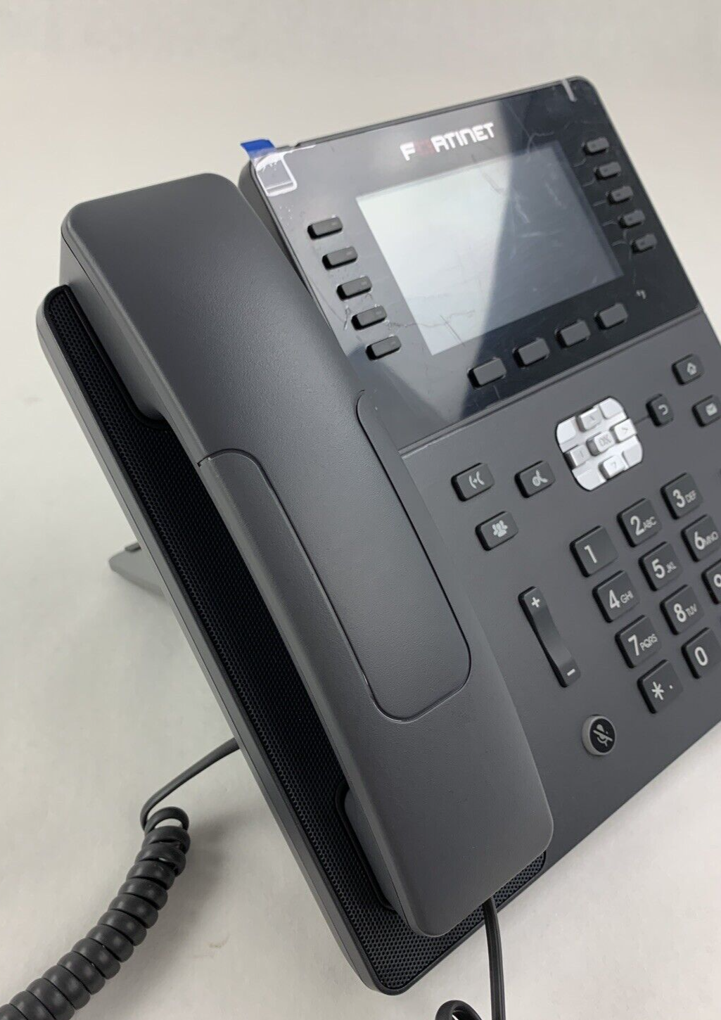 Fortinet FortiFone 480 FON-480 High end IP Phone W/ Handset and Stand Reset