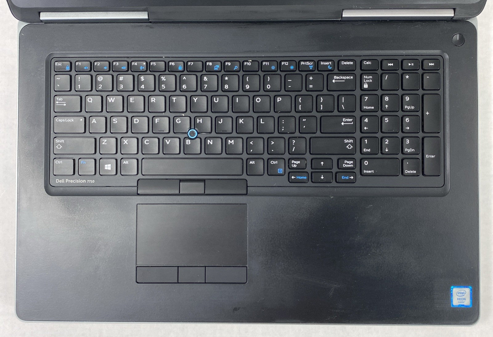 Dell Precision 7710 Intel Xeon E3-1505M v5 2.80 GHz 8 GB RAM 17.3" No HDD No OS