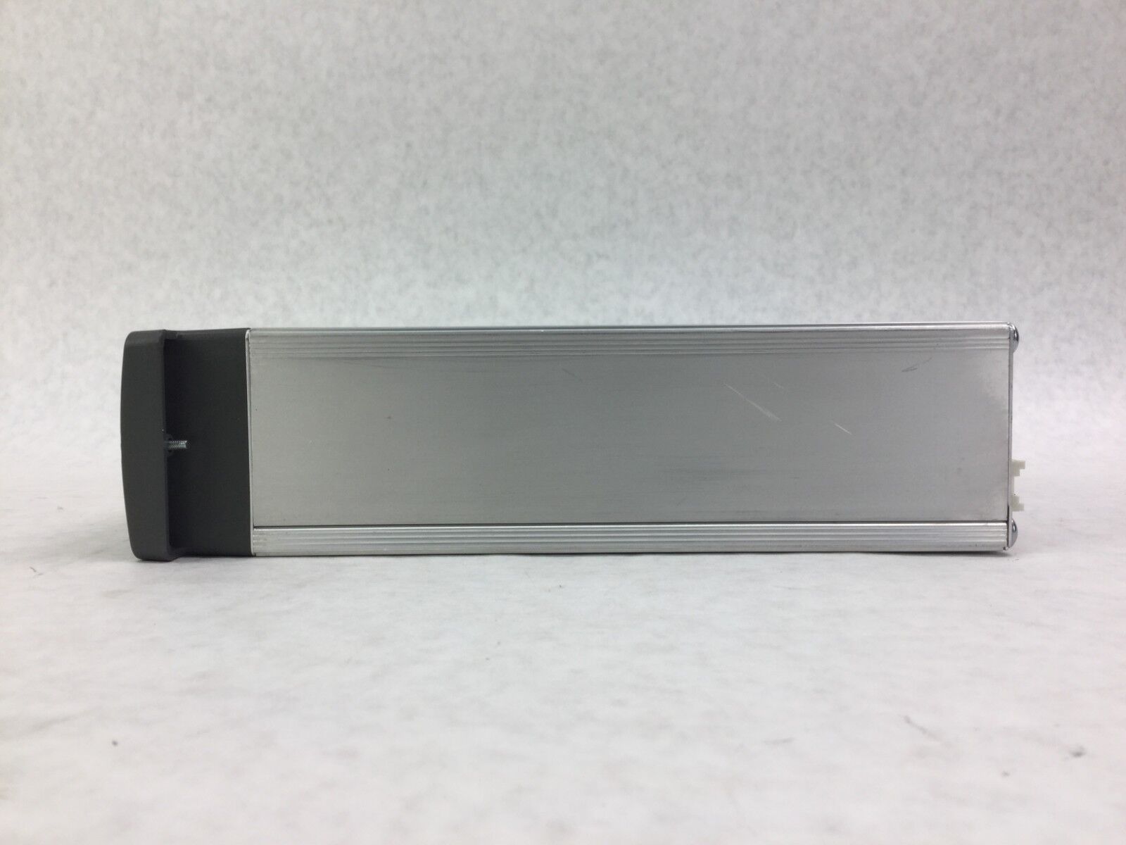 EATON Powerware  APU48  110/240V  10/5A  50/60Hz  Untested