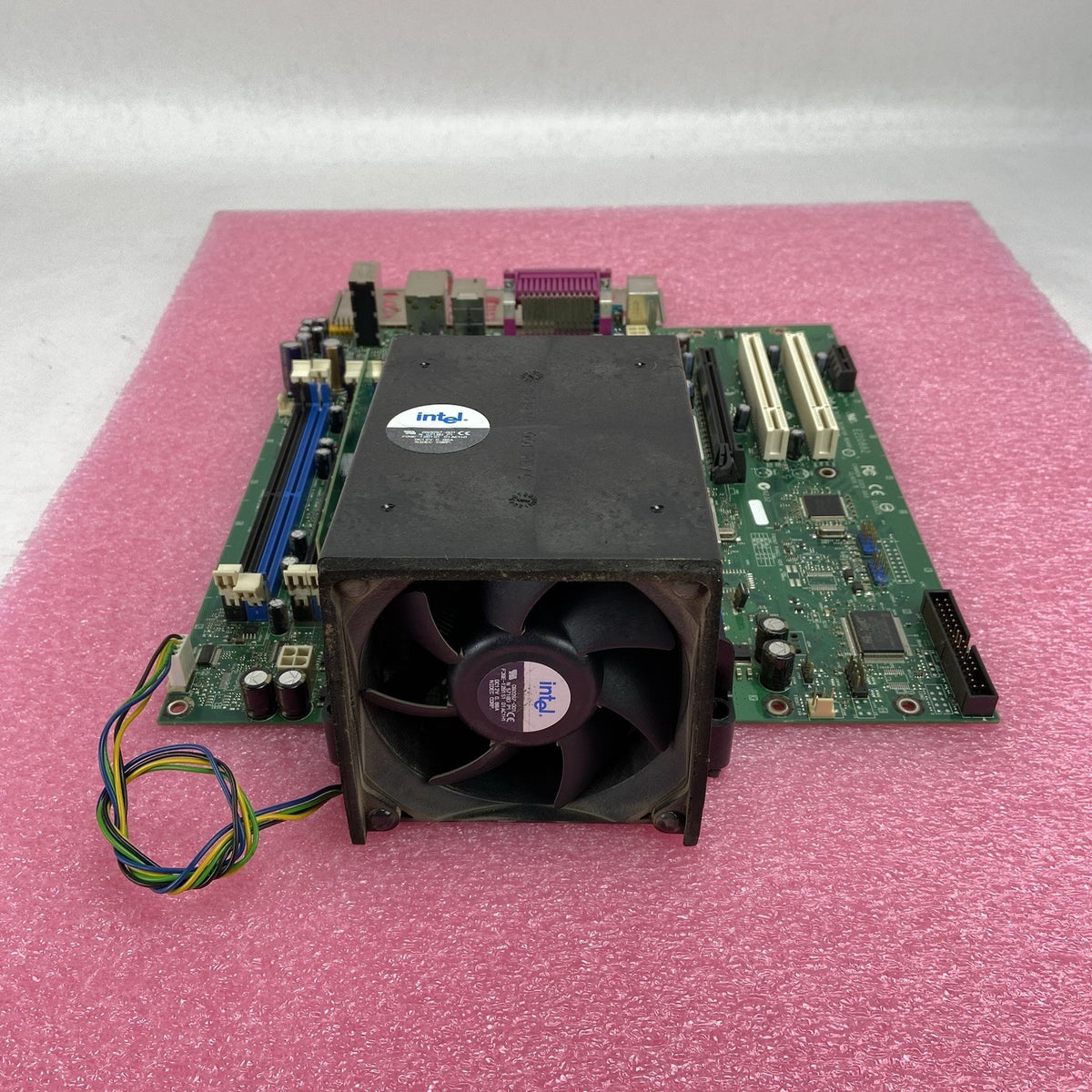 Intel D945PAW Motherboard Intel Pentium D 3.4GHz 512MB RAM w/Shield2
