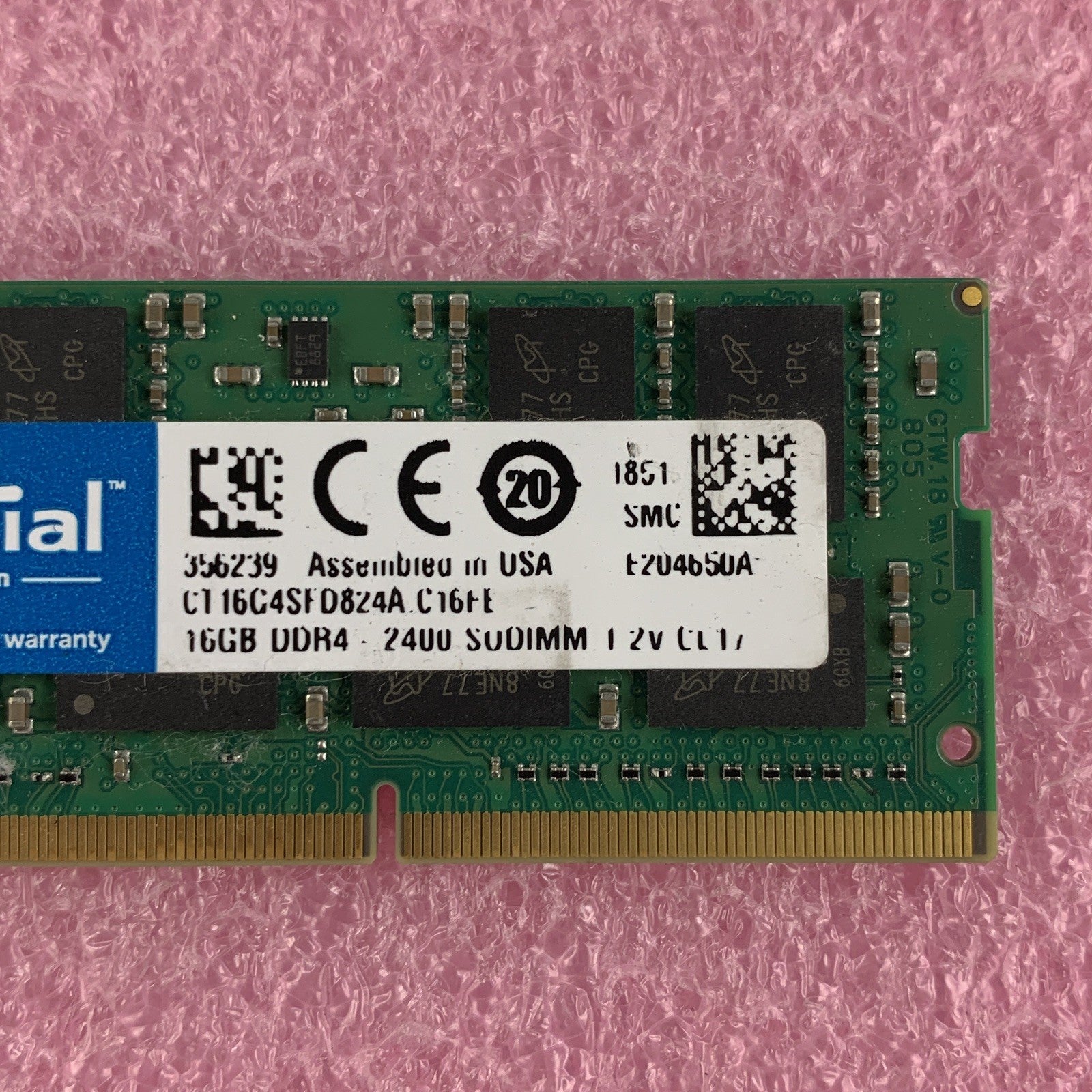 Crucial CT16G4SFD824A.C16FE 16 GB  DDR4 240MHz PC4-19200 Laptop Memory RAM