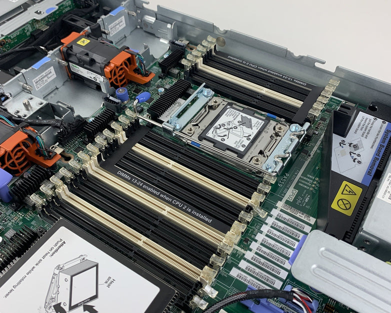 IBM System X3550 M4 Server 1x Xeon E5-2620 2.6 GHz 32 GB Ram No OS No HDD