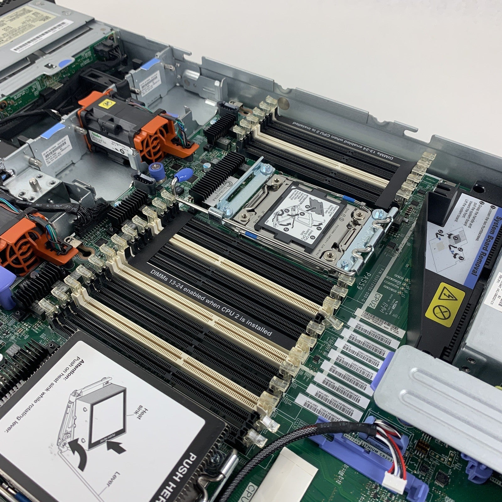 IBM System X3550 M4 Server 1x Xeon E5-2620 2.6 GHz 32 GB Ram No OS No HDD